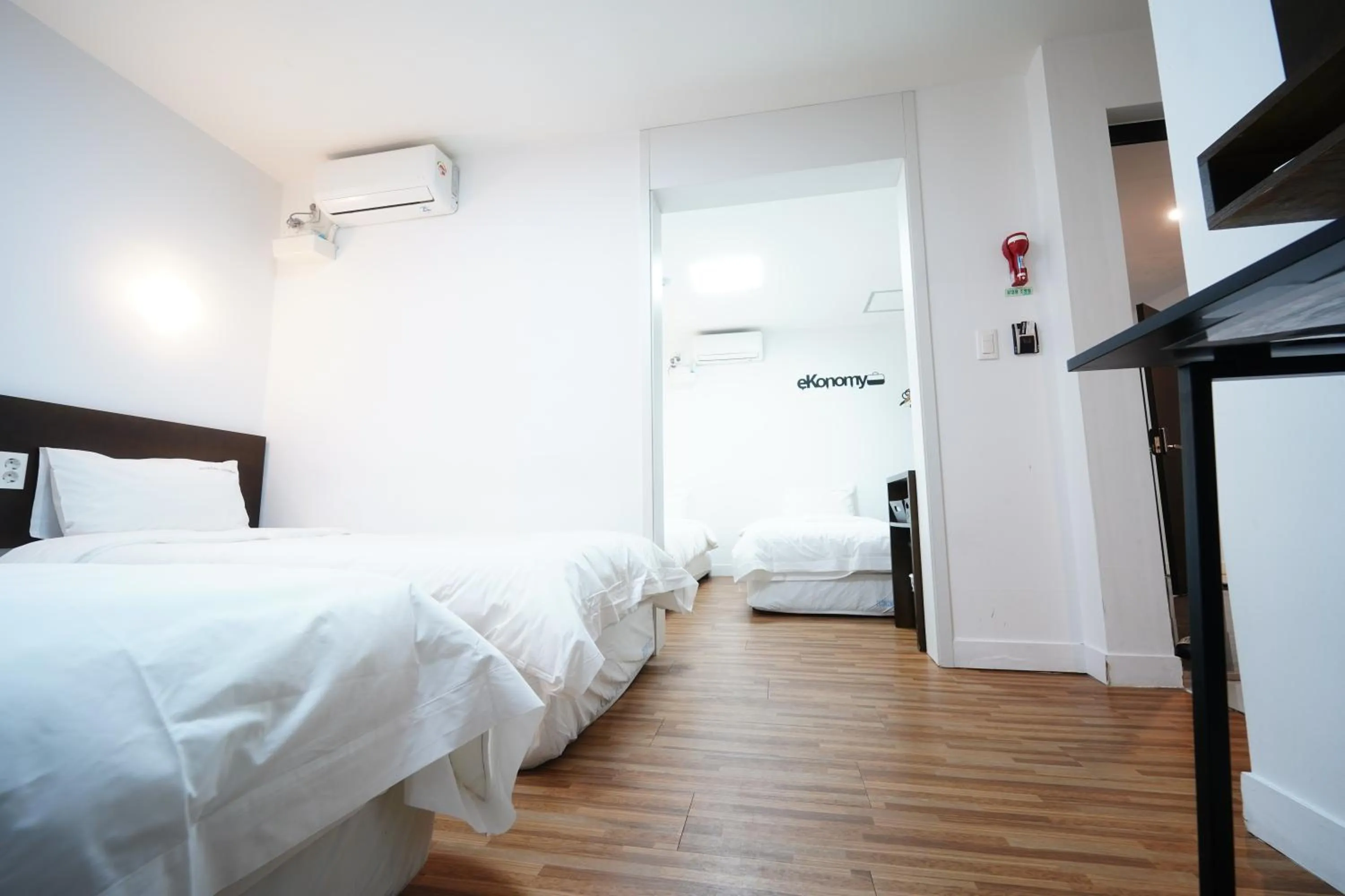 Decorative detail, Bed in Ekonomy Haeundae Hostel