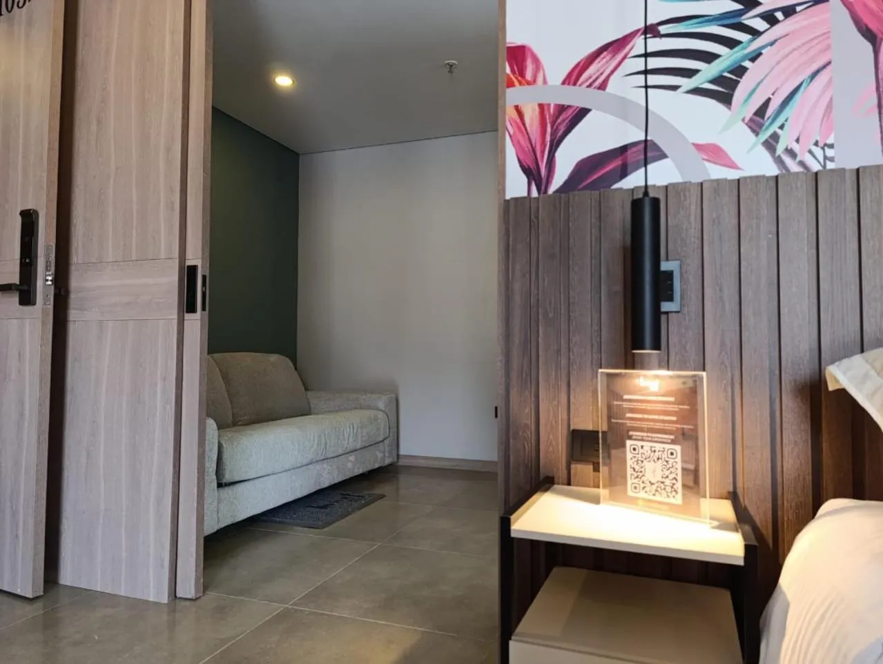 Living room, Bed in Hotel Living 35 Suites by Growing Group