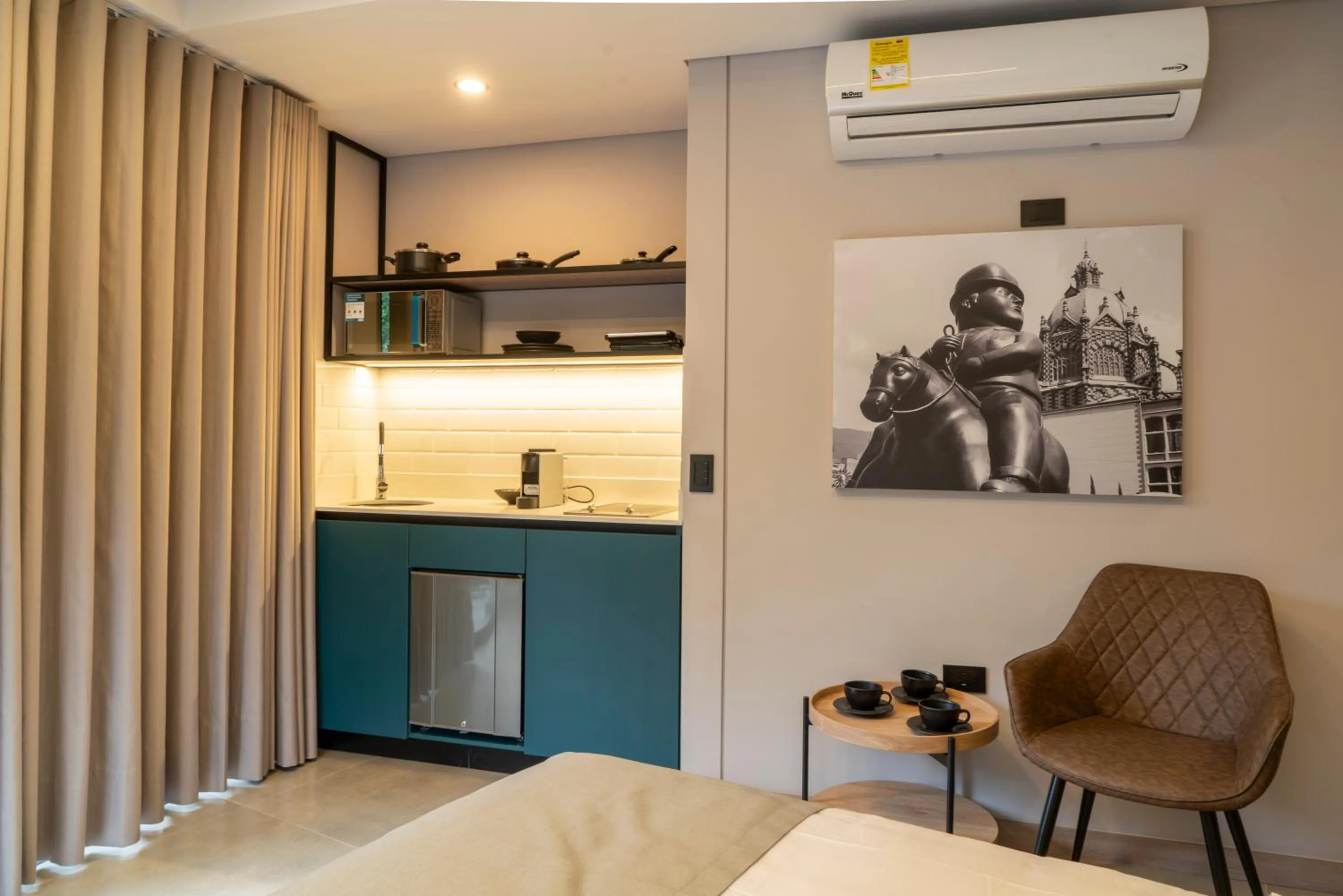 Kitchen or kitchenette in Hotel Living 35 Suites by Growing Group