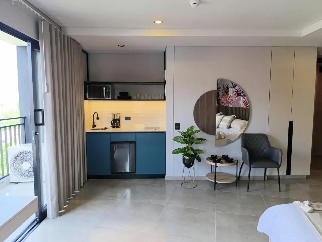 kitchen in Hotel Living 35 Suites by Growing Group