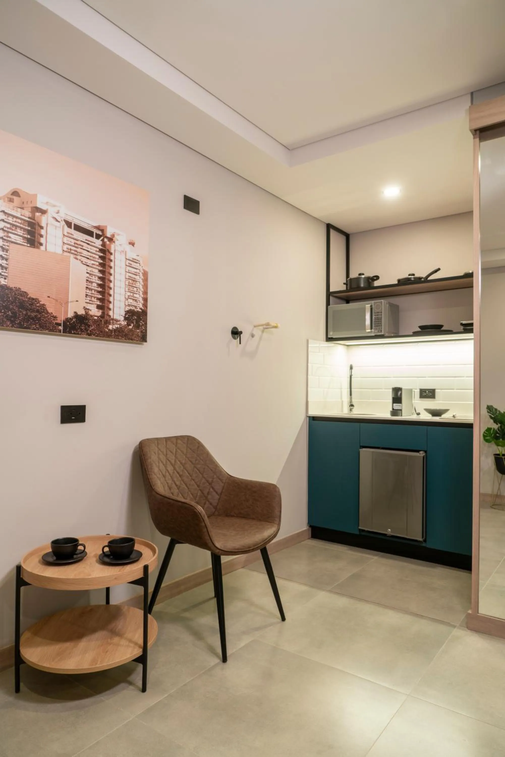 Kitchen or kitchenette in Hotel Living 35 Suites by Growing Group