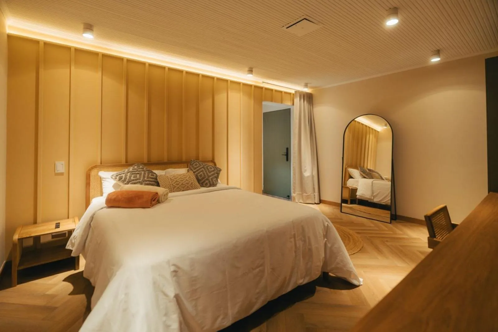 Hotel Boutique Roomzz Laureles