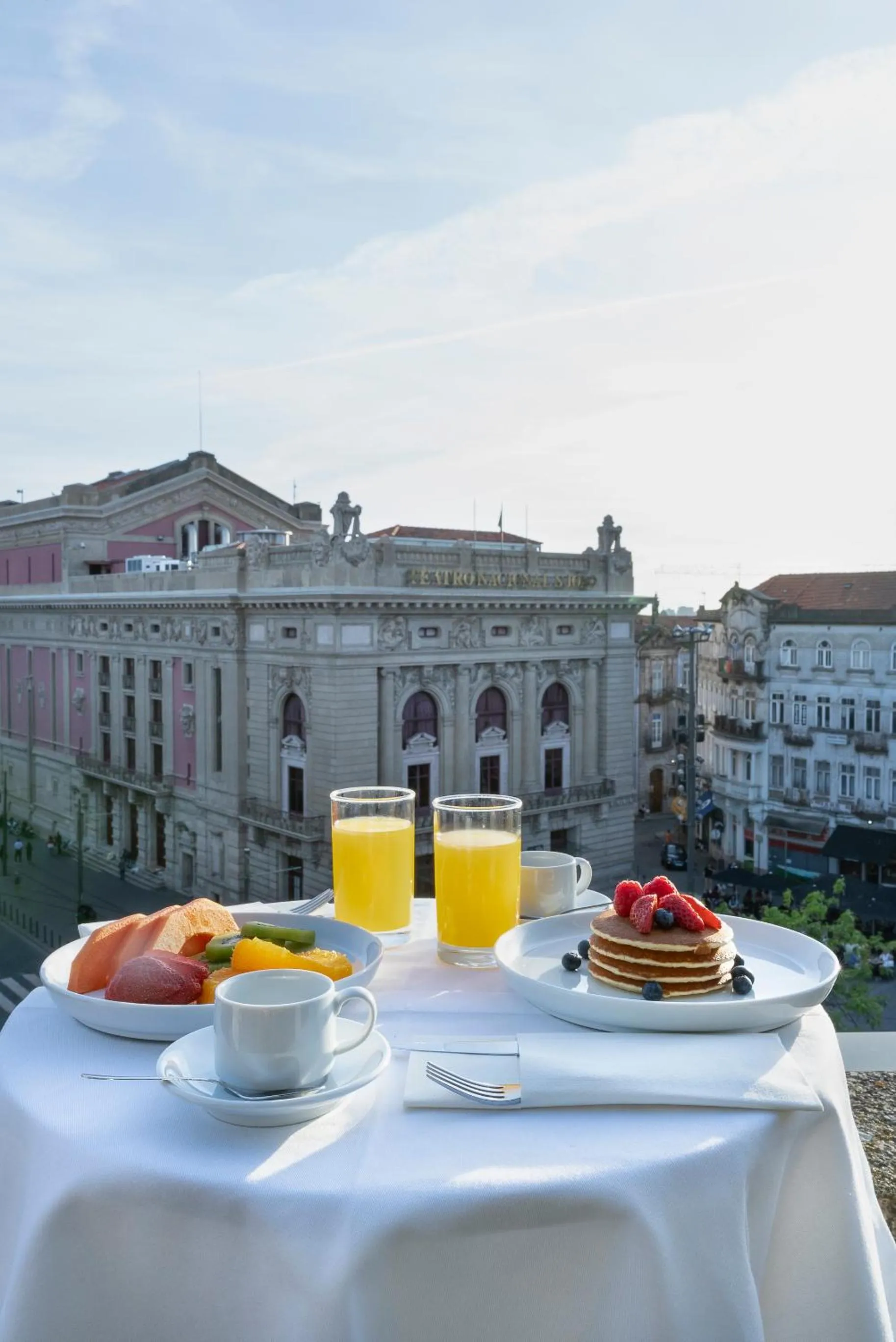 Breakfast in NH Collection Porto Batalha