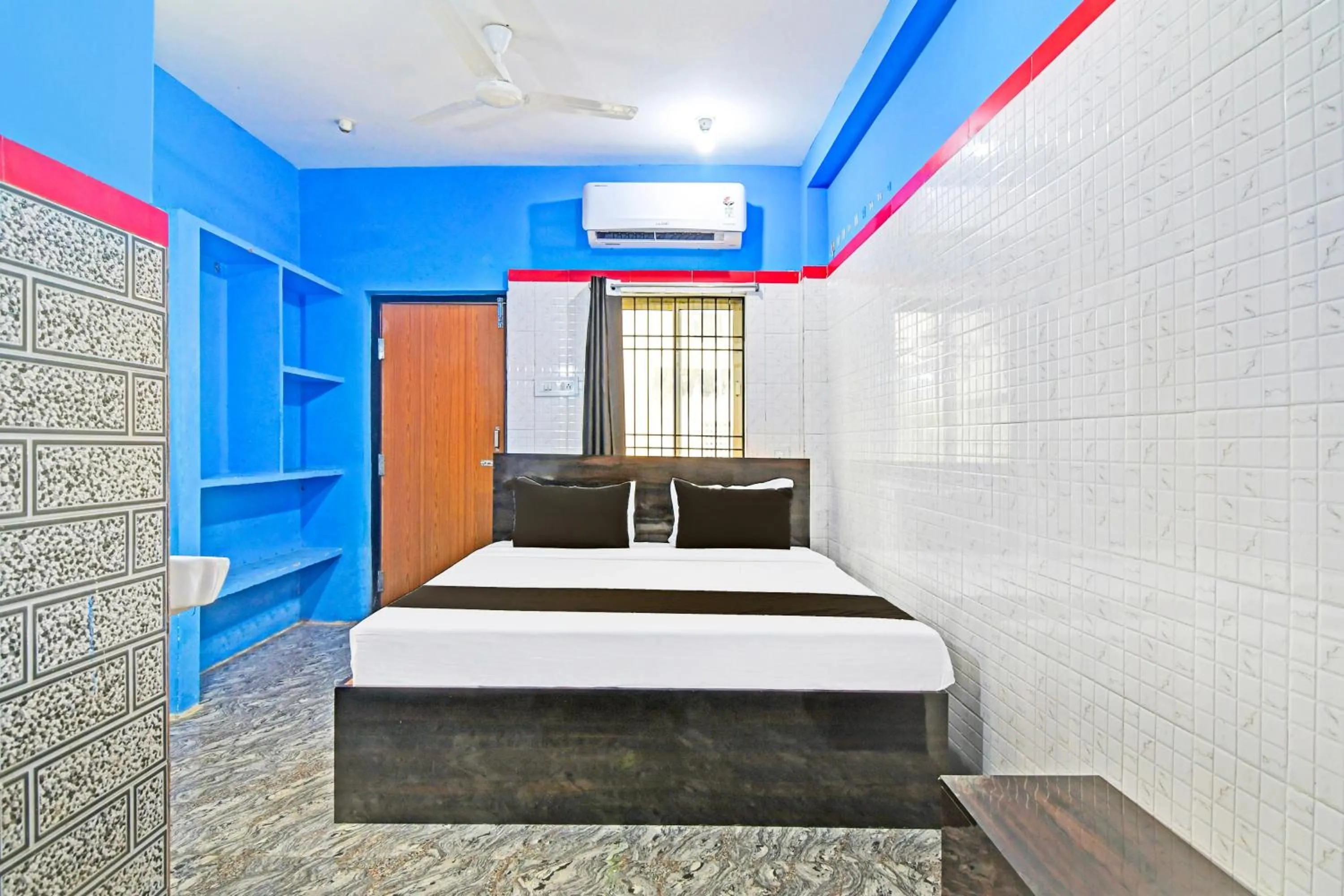 Bedroom, Bed in Hotel O New Cuttack Guest House