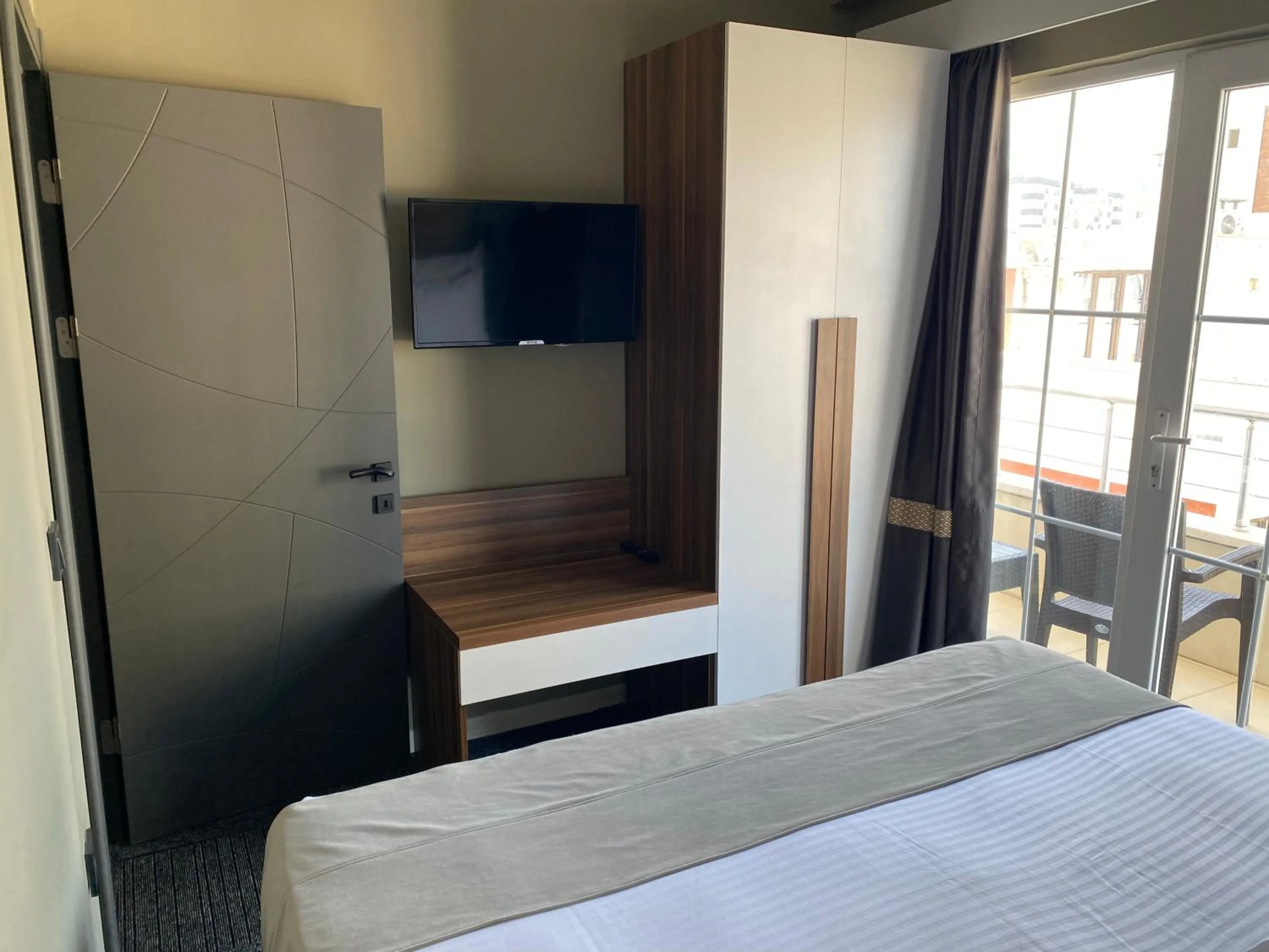 TV and multimedia, Bed in Pereira Samsun