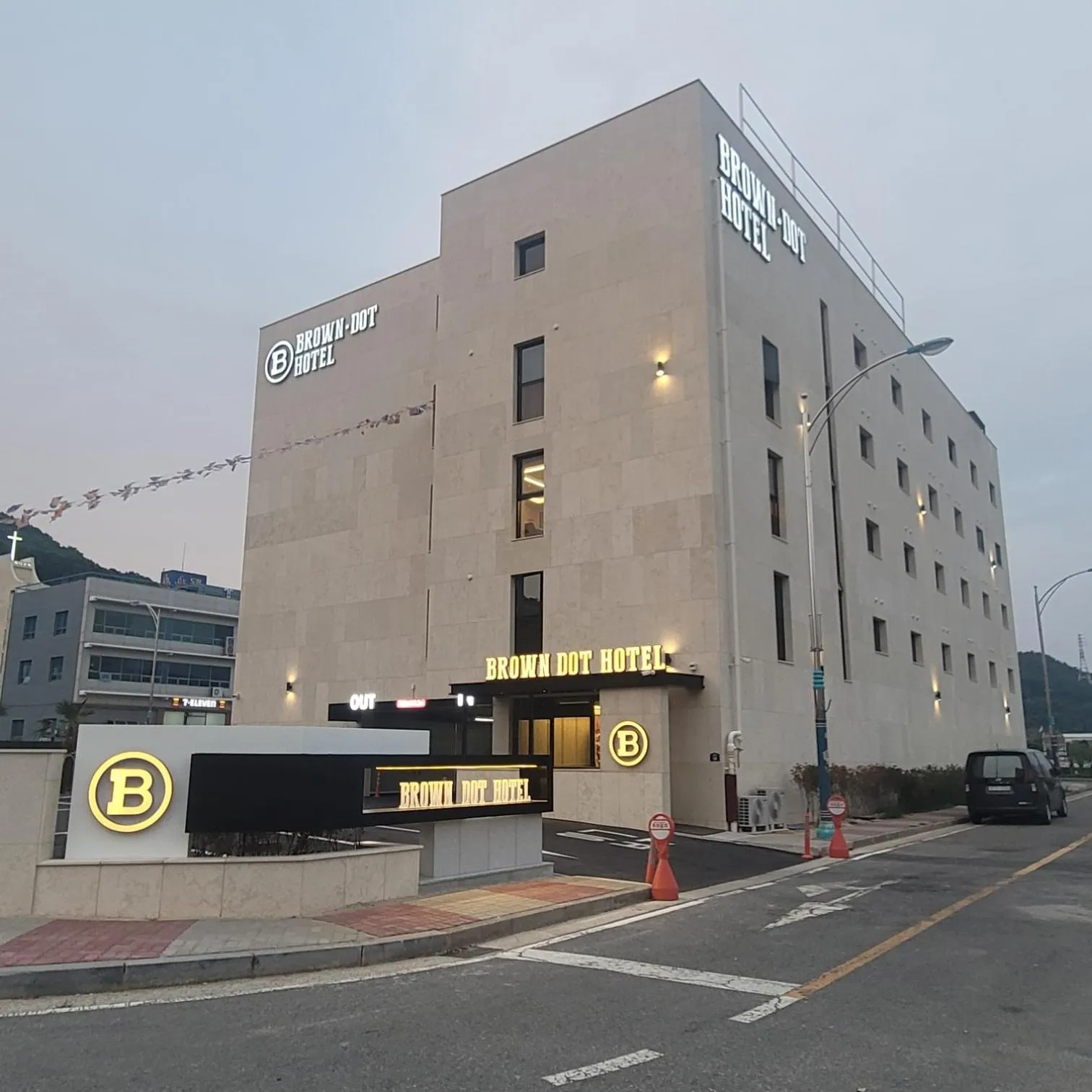 Property building in Mokpo Brown Dot Hotel Namak