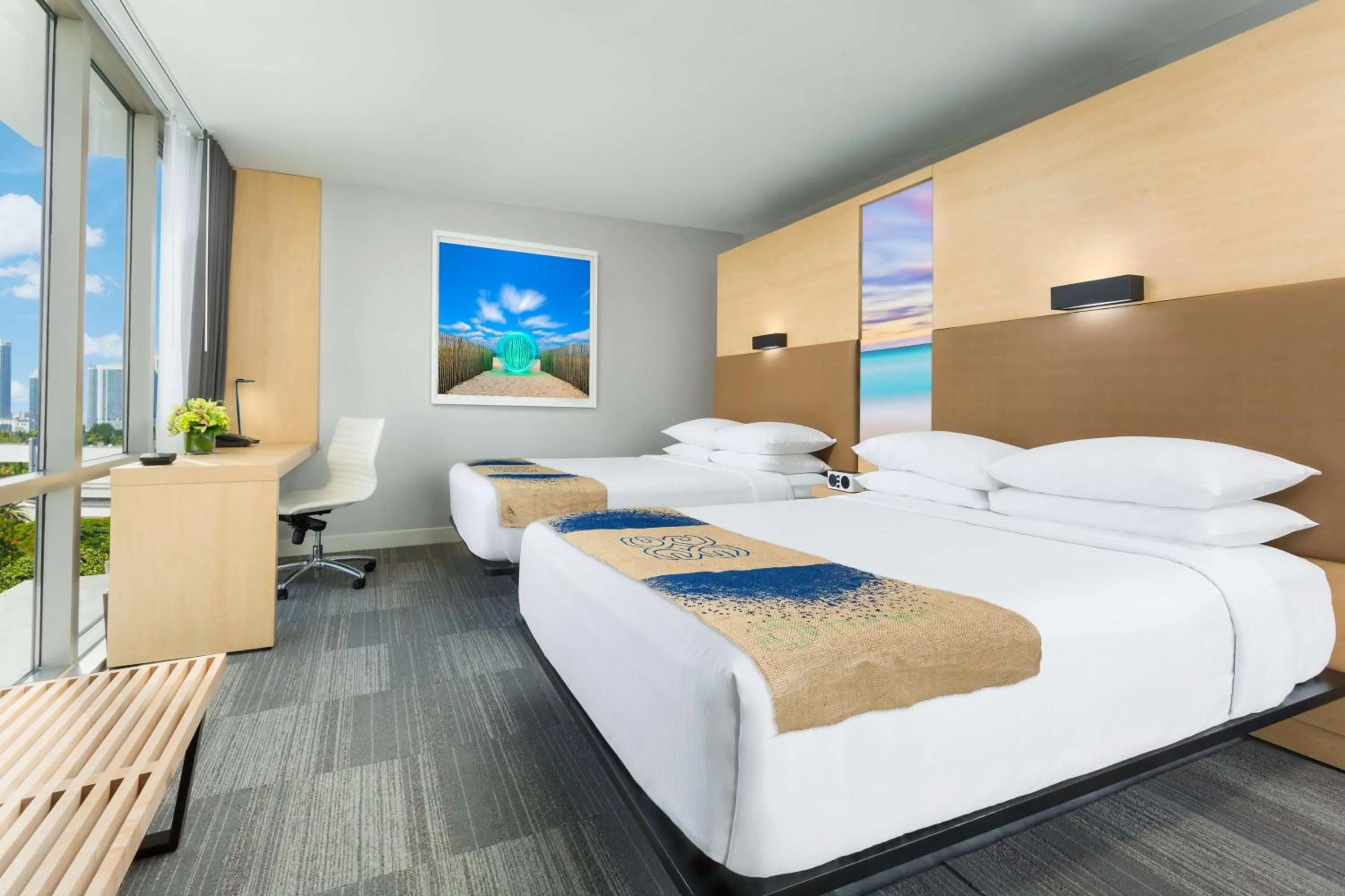 Bedroom, Bed in The Gates Hotel South Beach