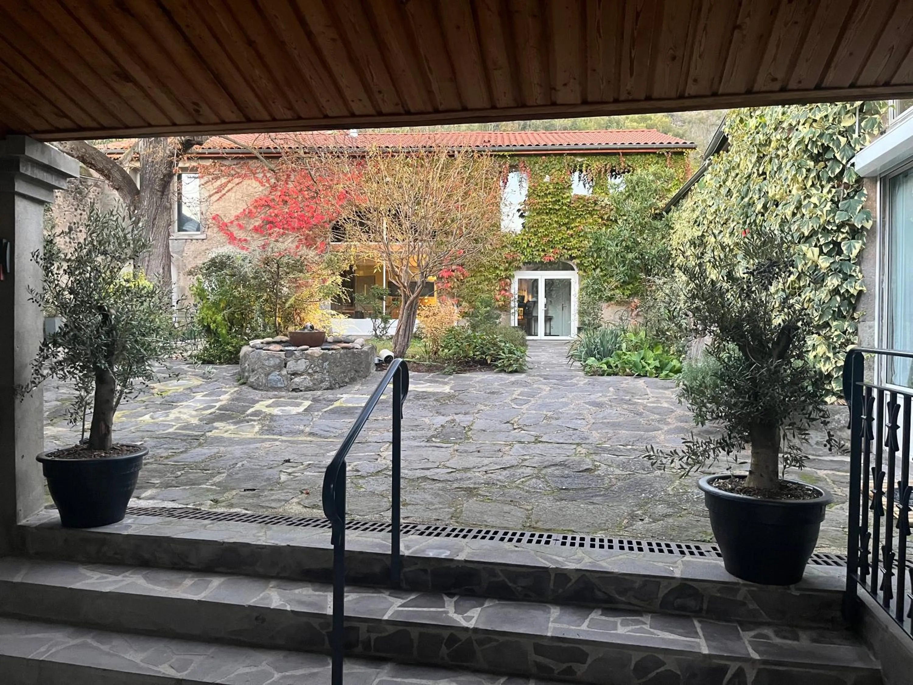 Property building in la Cour Carrée