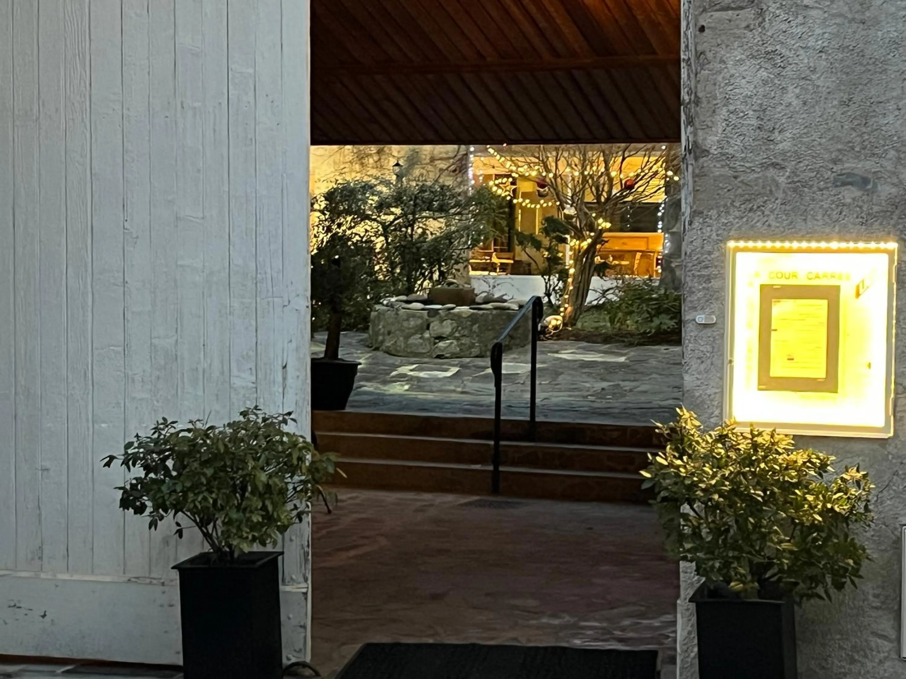 Facade/entrance in la Cour Carrée