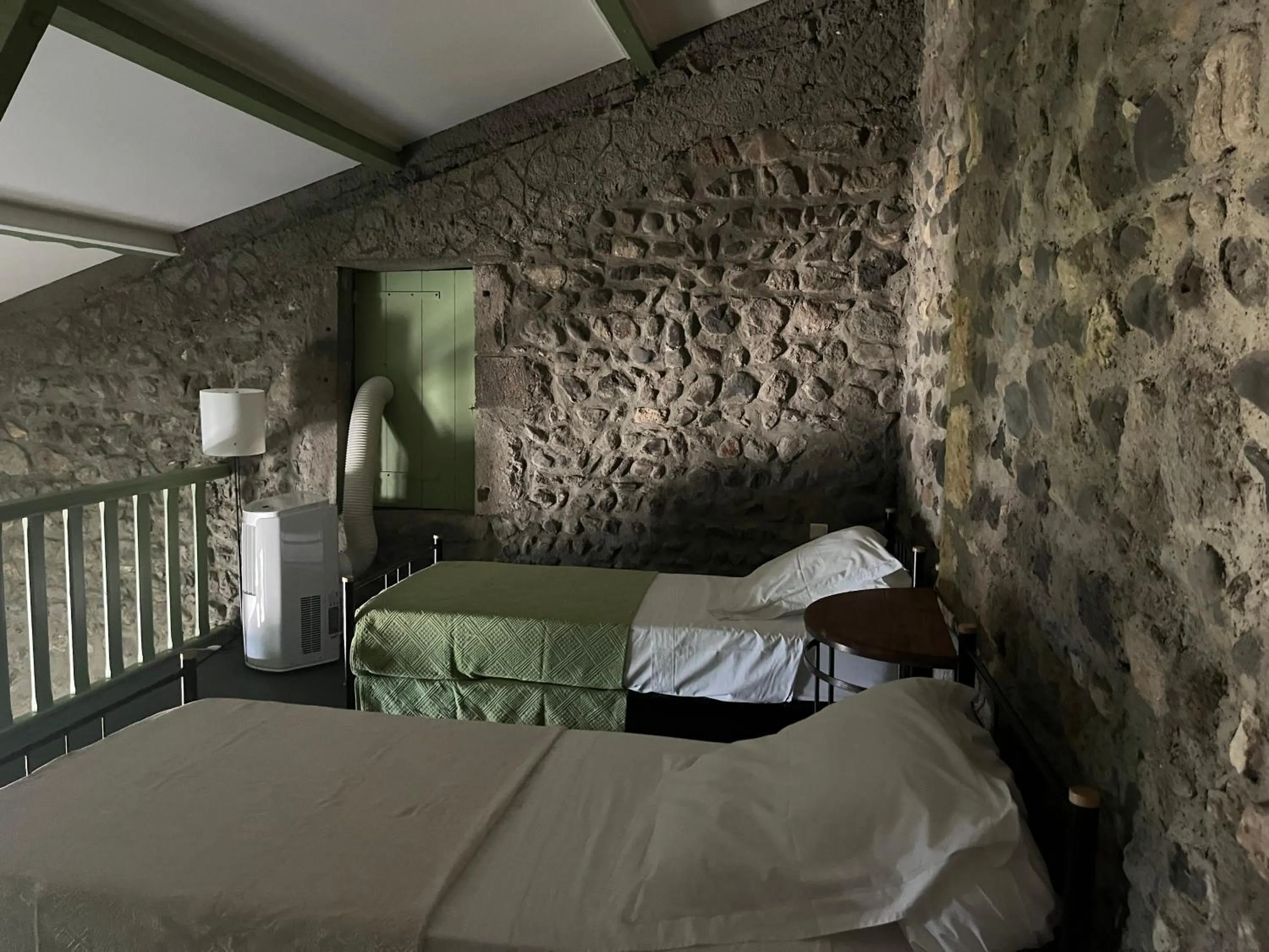 Bedroom, Bed in la Cour Carrée