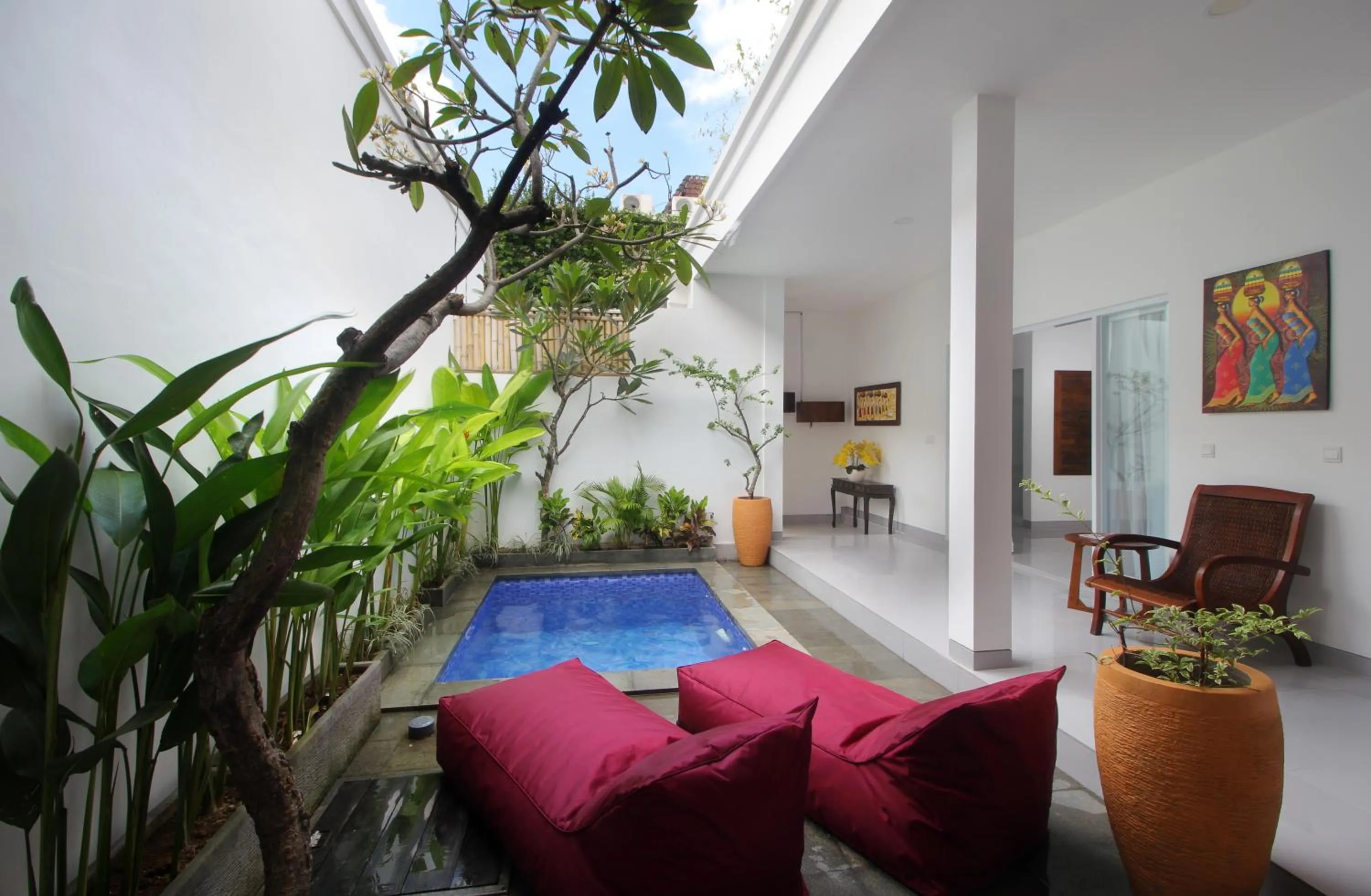 Garden in Bougainvillea Villa Seminyak by Parigata