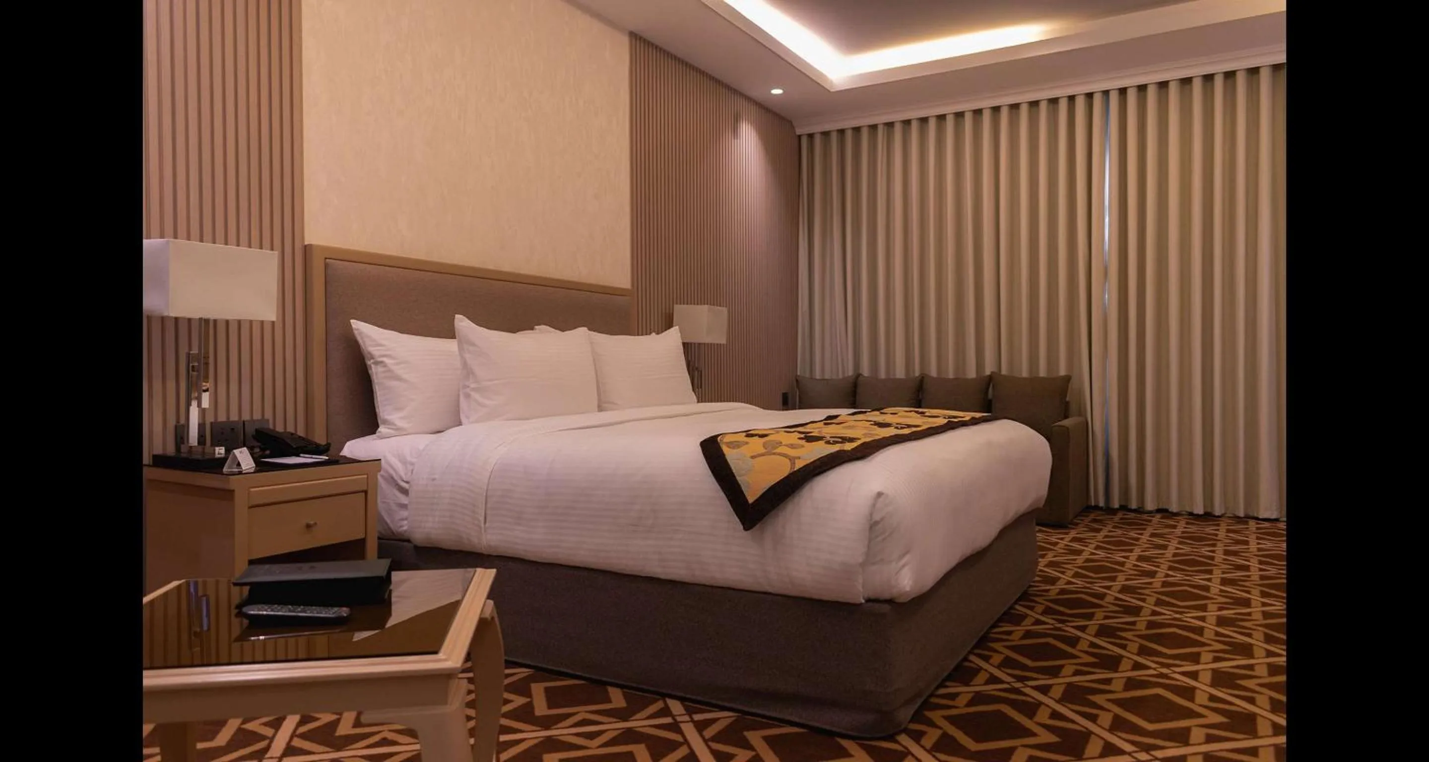 Bedroom, Bed in Best Western Plus Jeddah Hotel Madinah Road