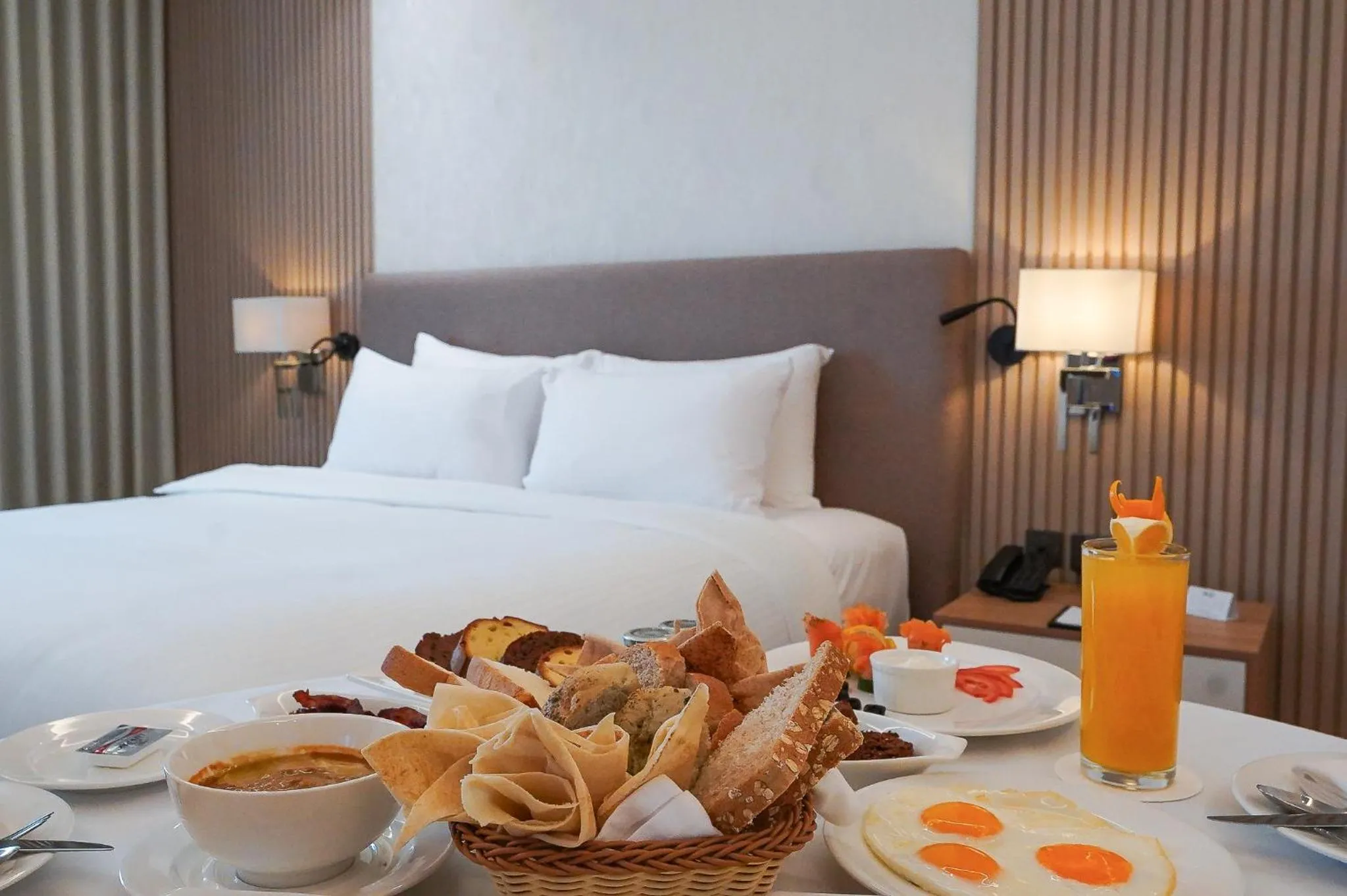 Breakfast, Bed in Best Western Plus Jeddah Hotel Madinah Road