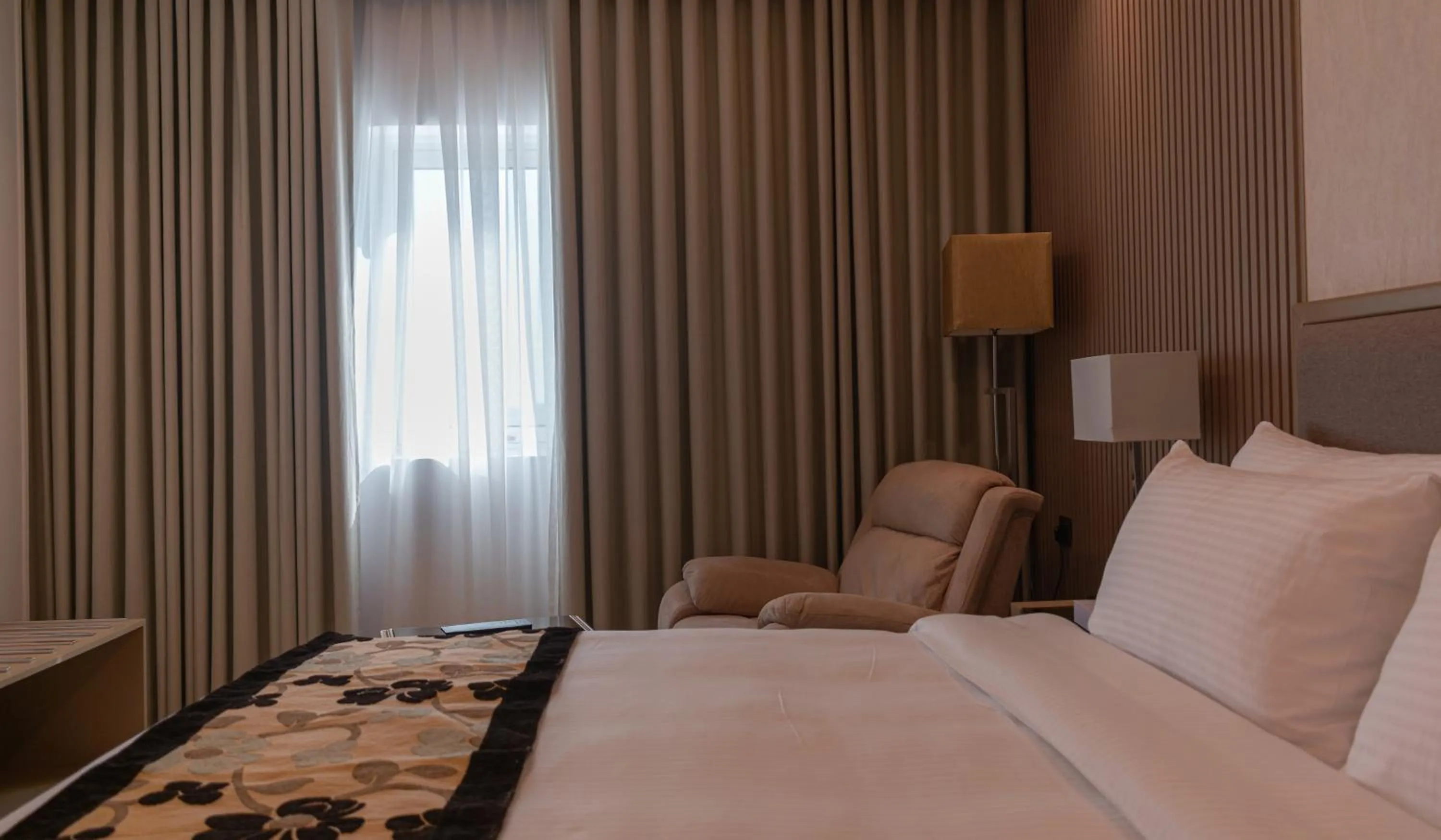 Bed in Best Western Plus Jeddah Hotel Madinah Road