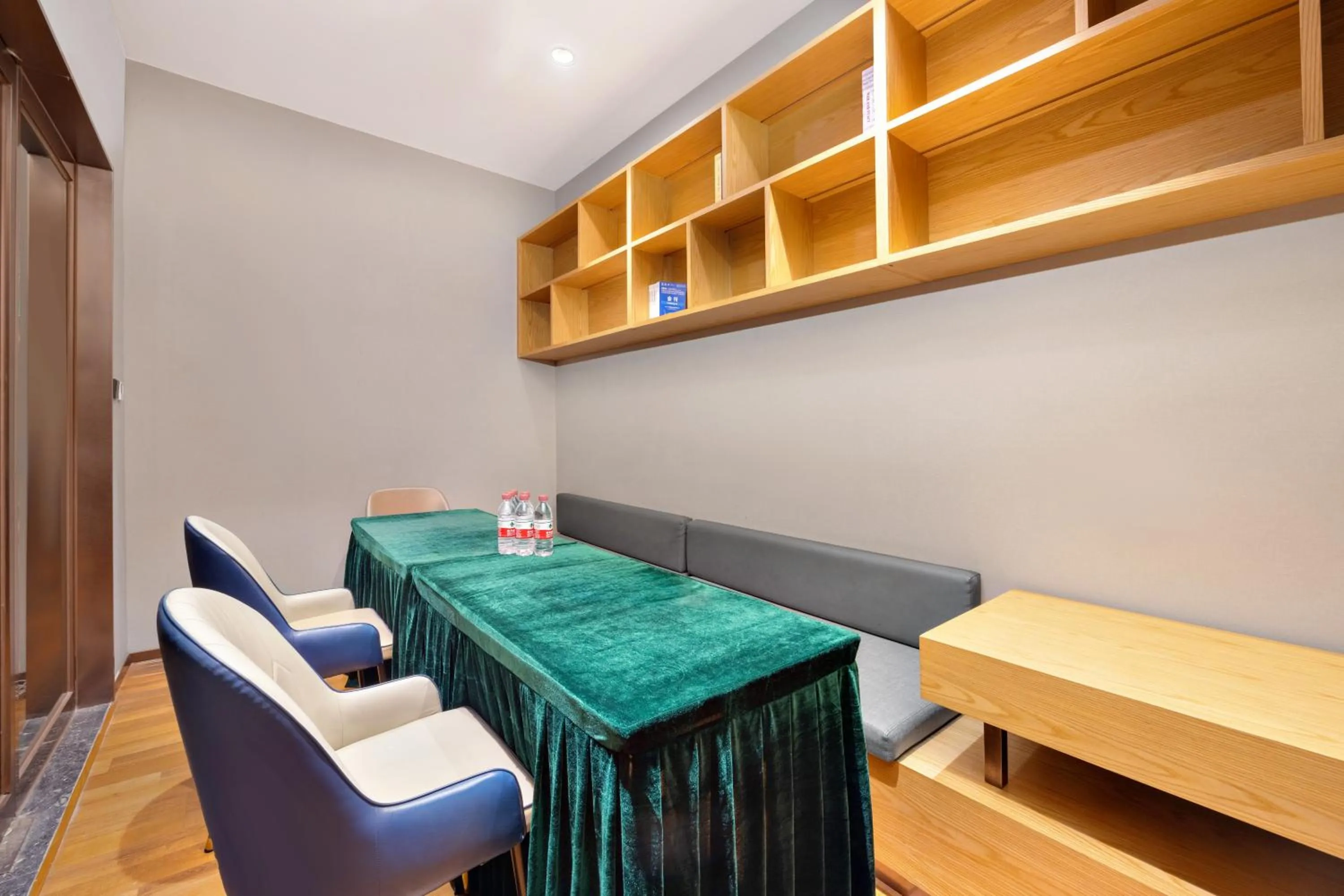 Business facilities in Jingli Hotel - Beijing New National Exhibition Capital Airport