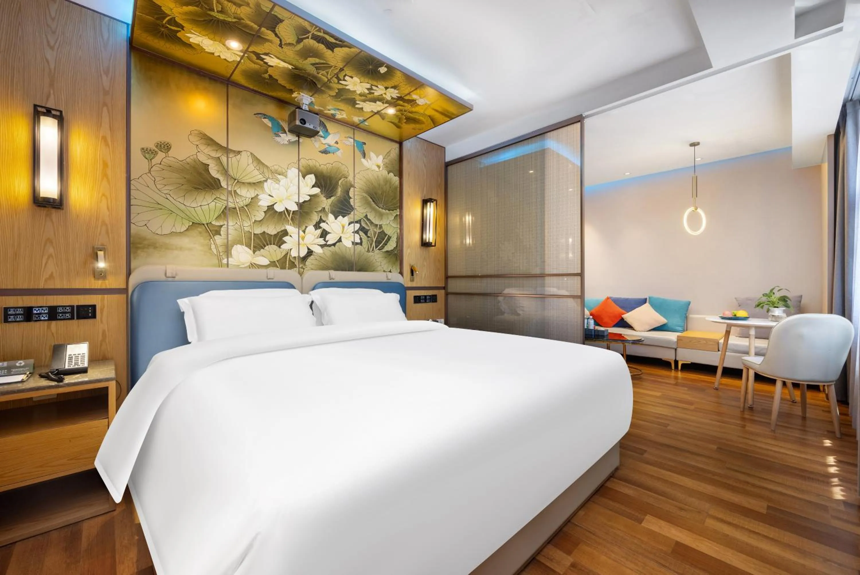 Photo of the whole room, Bed in Jingli Hotel - Beijing New National Exhibition Capital Airport