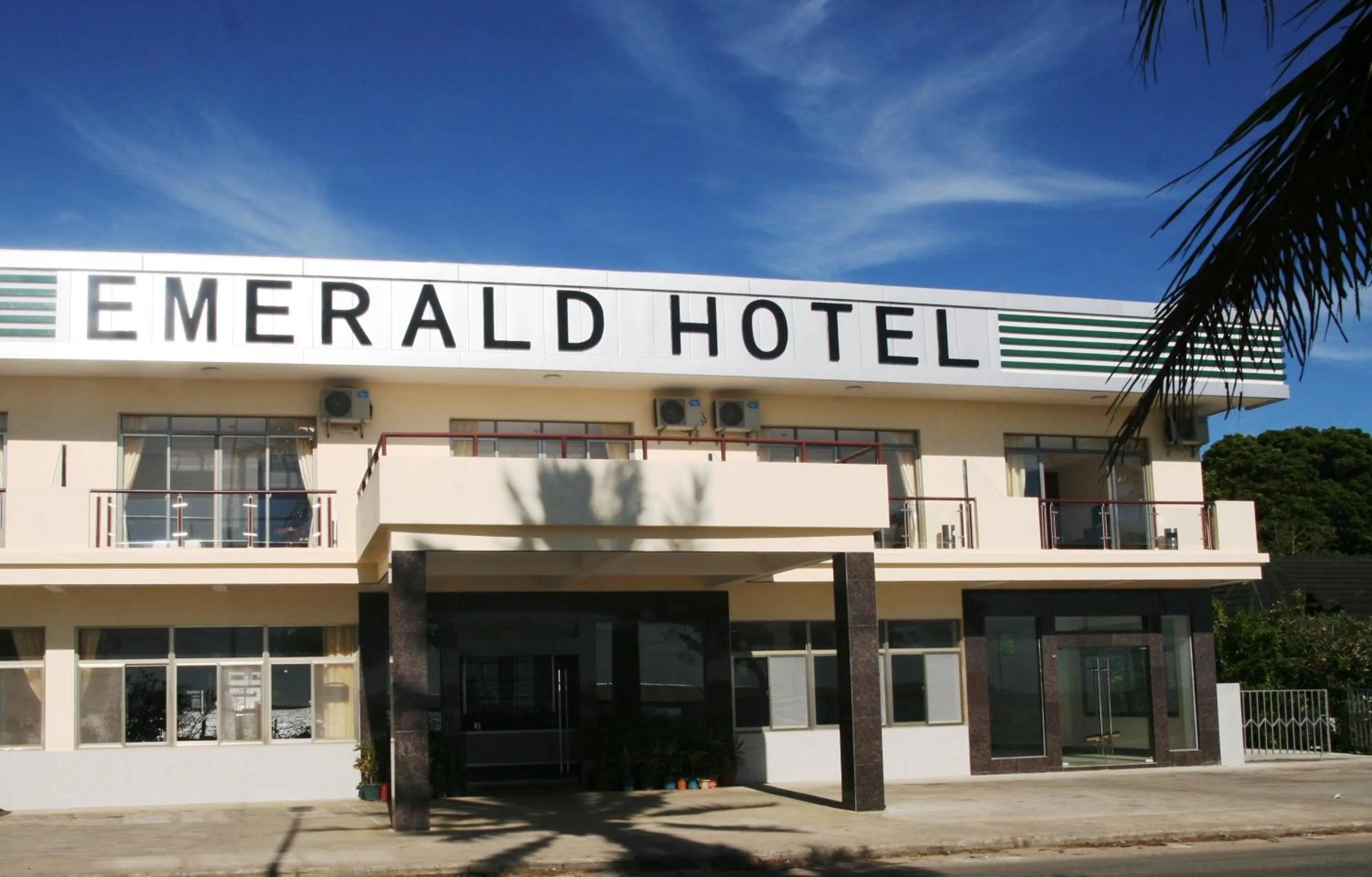 Facade/entrance in Emerald Hotel & Restaurant