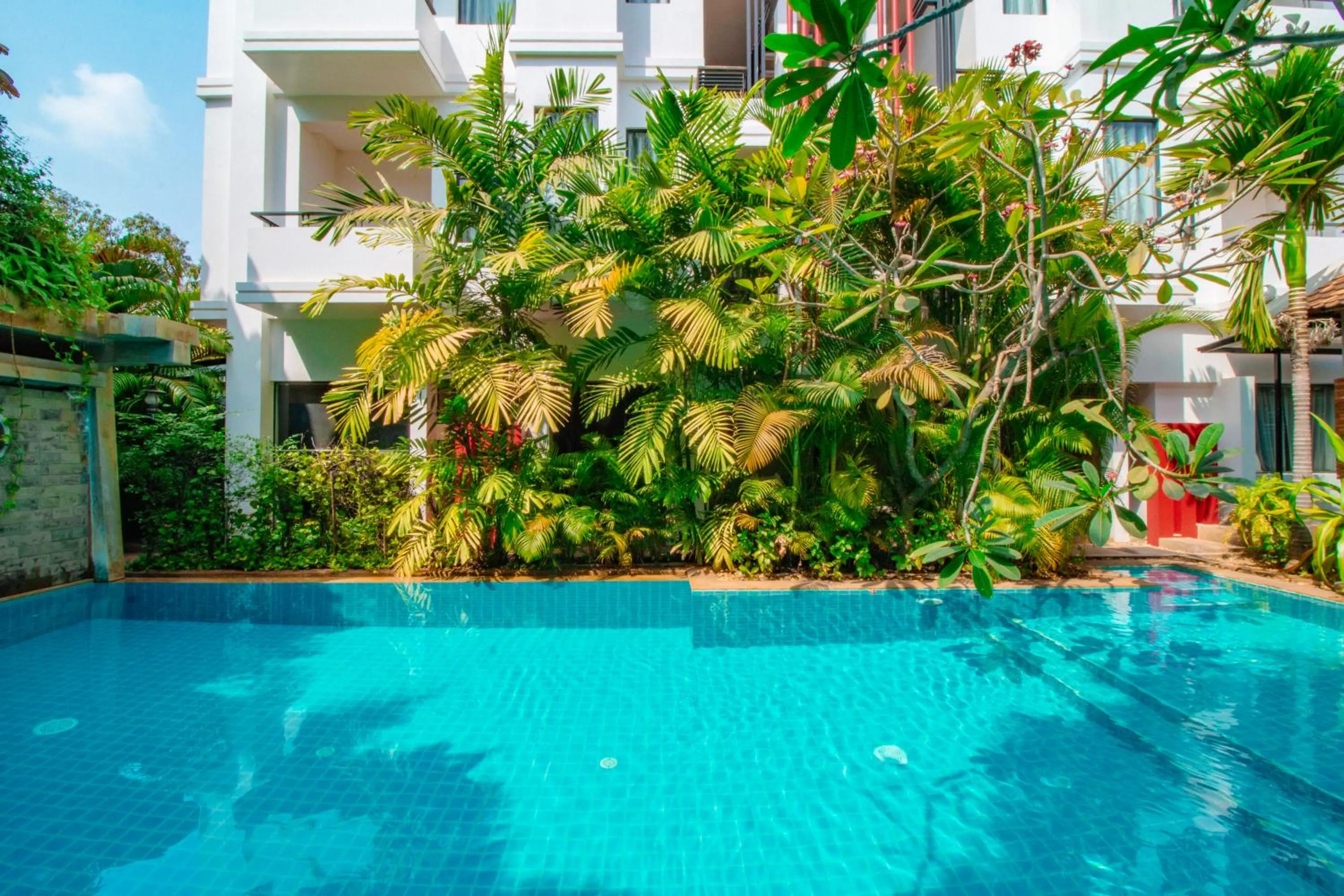 Swimming Pool in Primefold Hotel