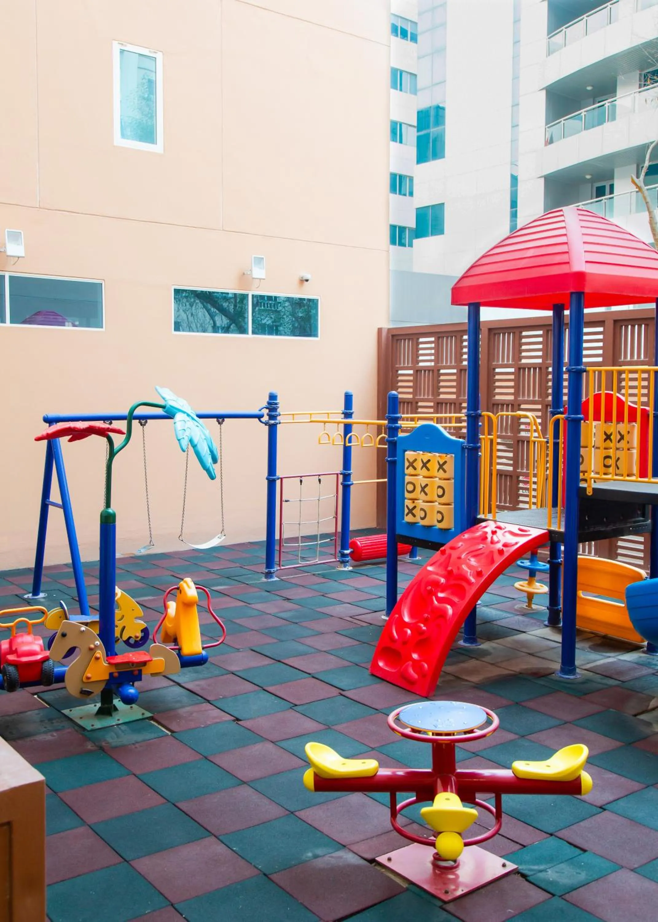 Children play ground in Al Liwan Residence