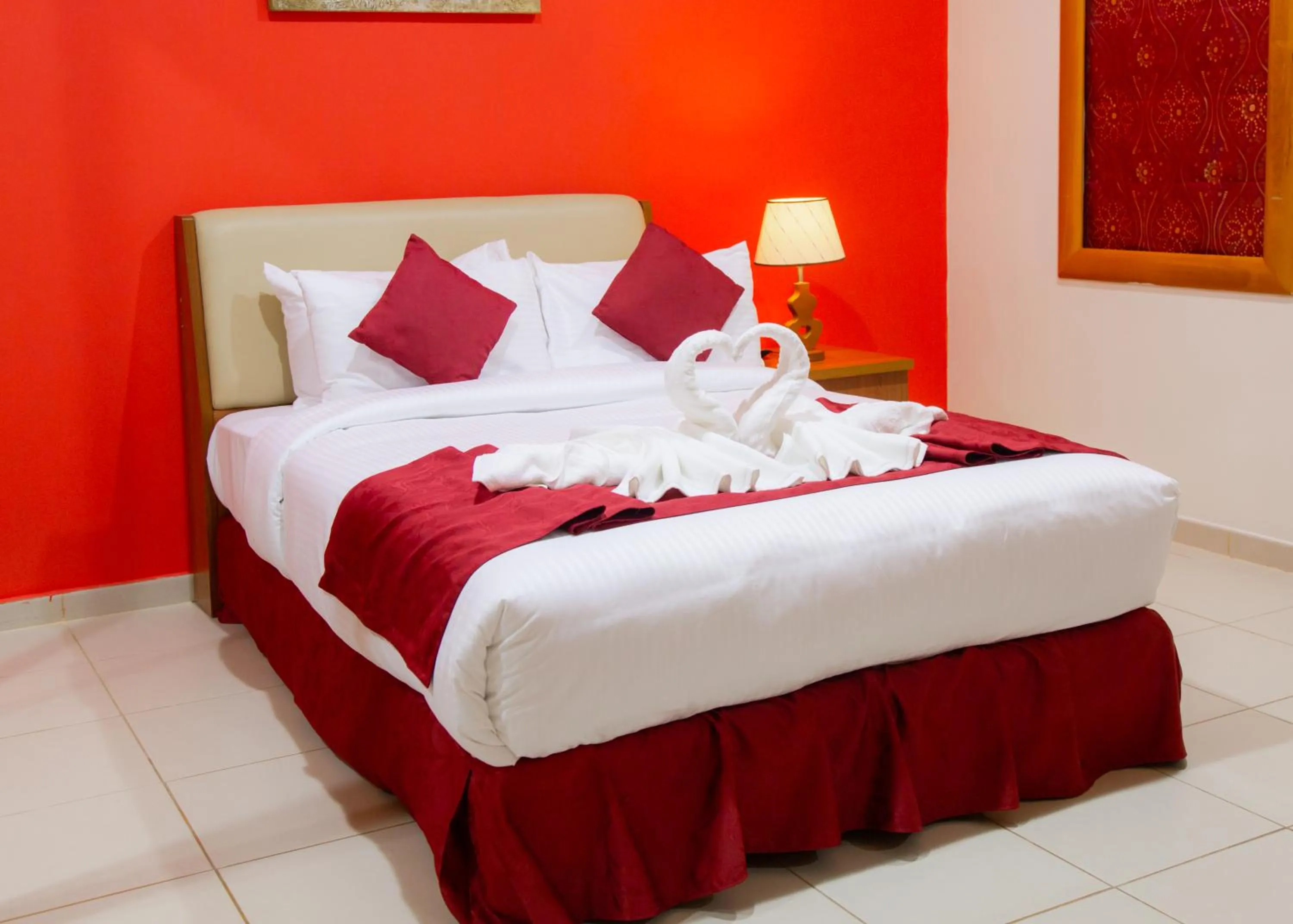 Bedroom, Bed in Al Liwan Residence