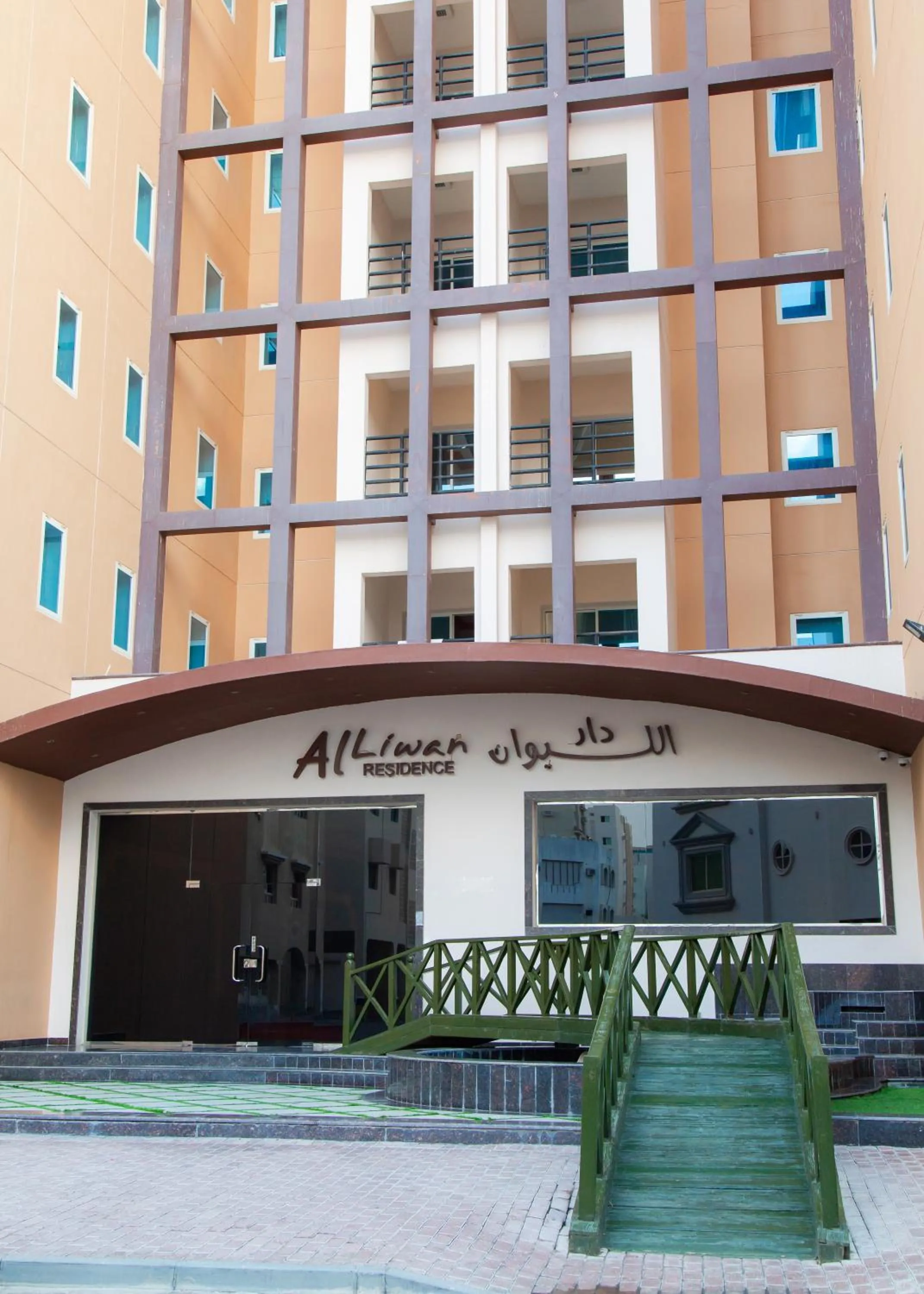 Facade/entrance in Al Liwan Residence