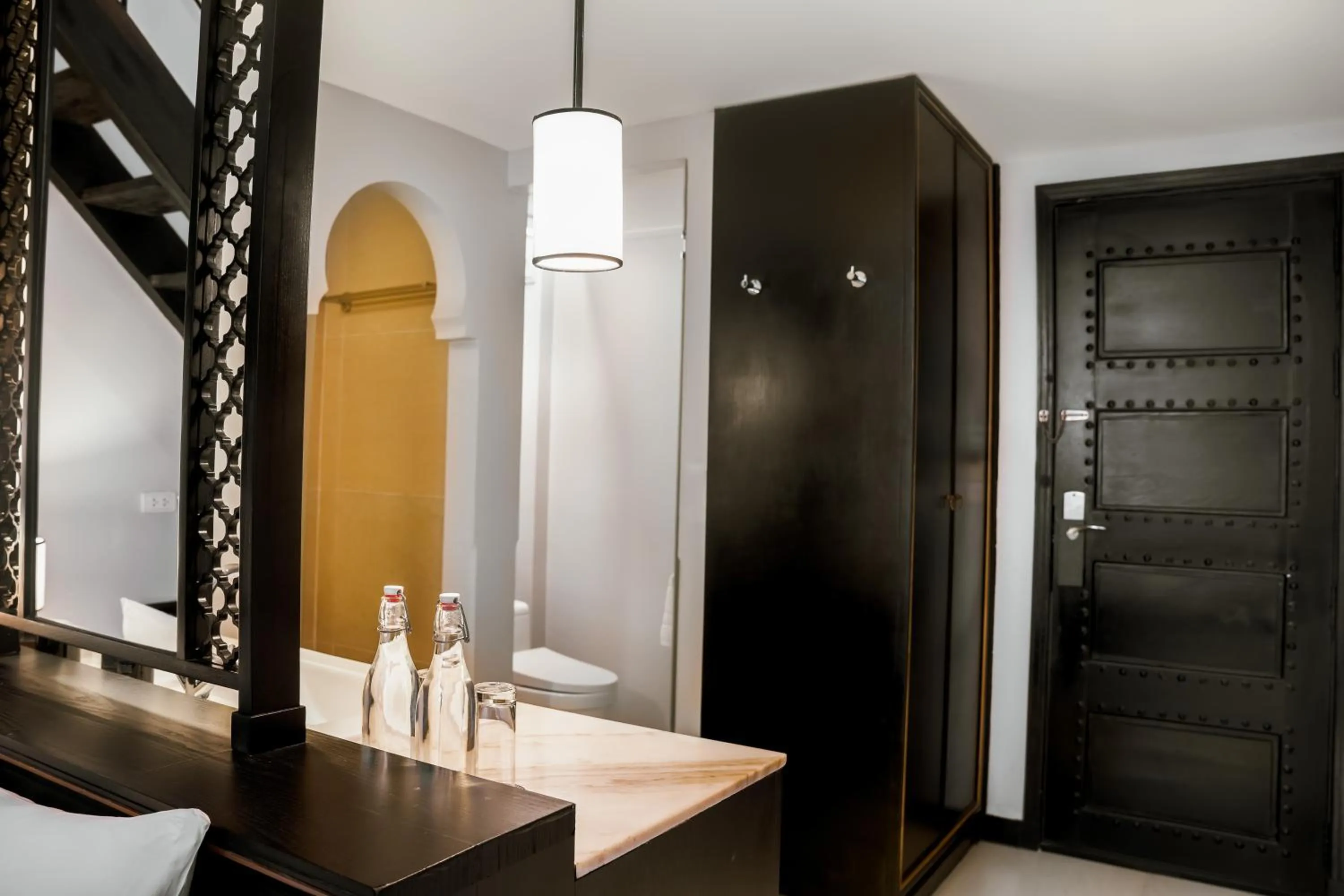 Shower in Sarai and Wander Resort