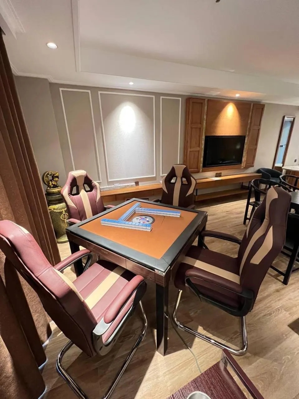 Entertainment in Royal Phoenix Hotel Bac Ninh