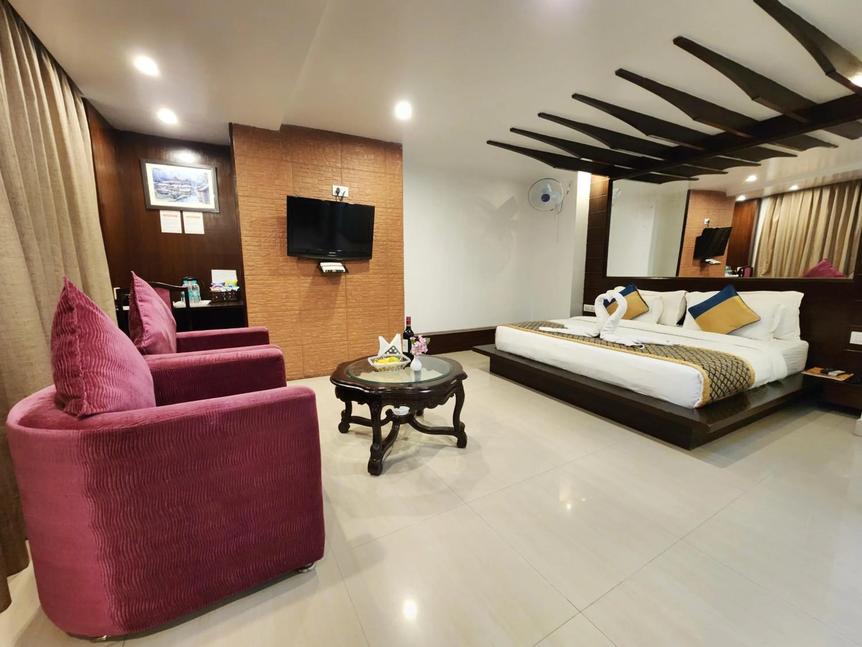 Bed in Hotel Surya Shimla