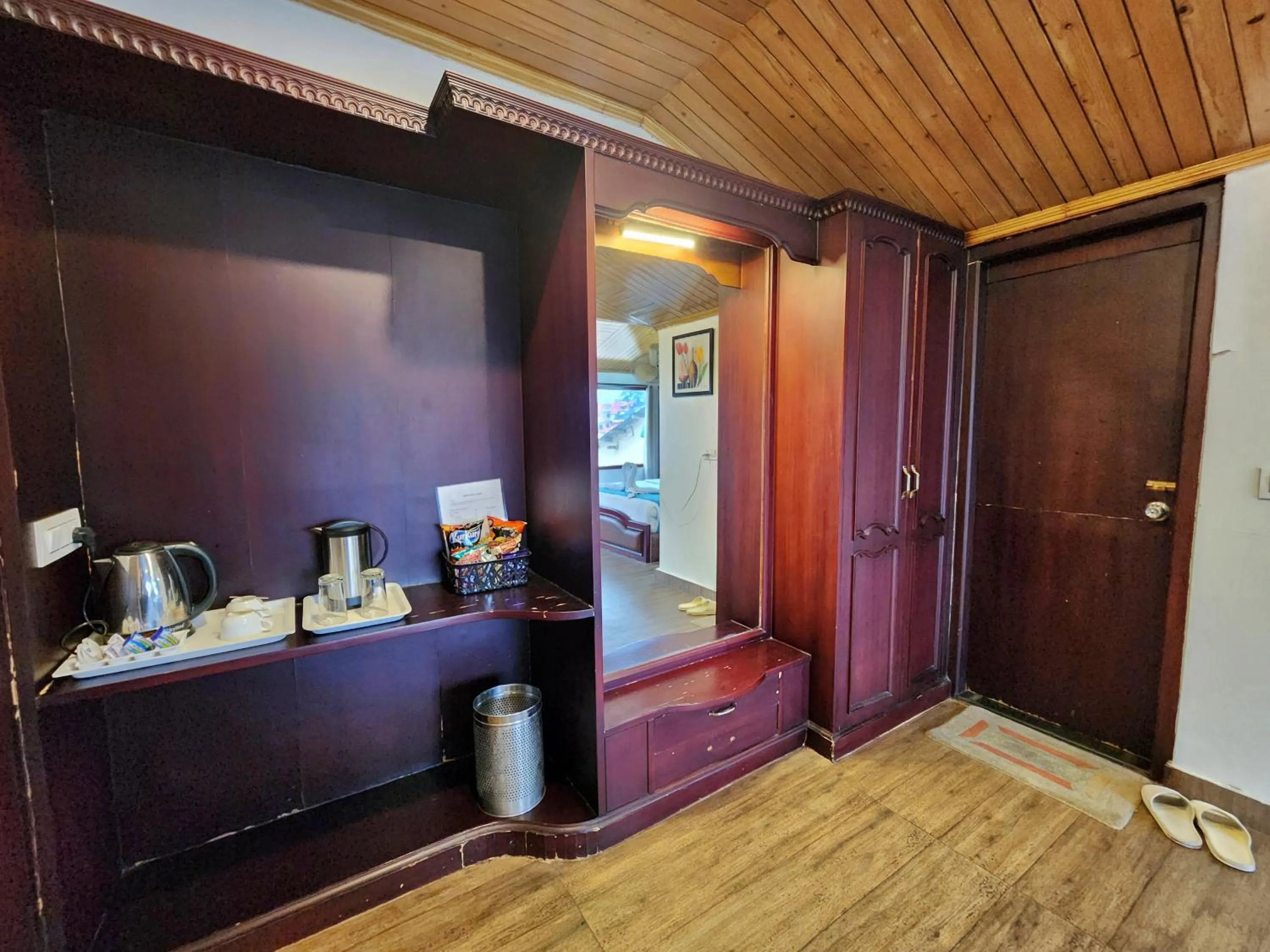 Coffee/tea facilities in Hotel Surya Shimla