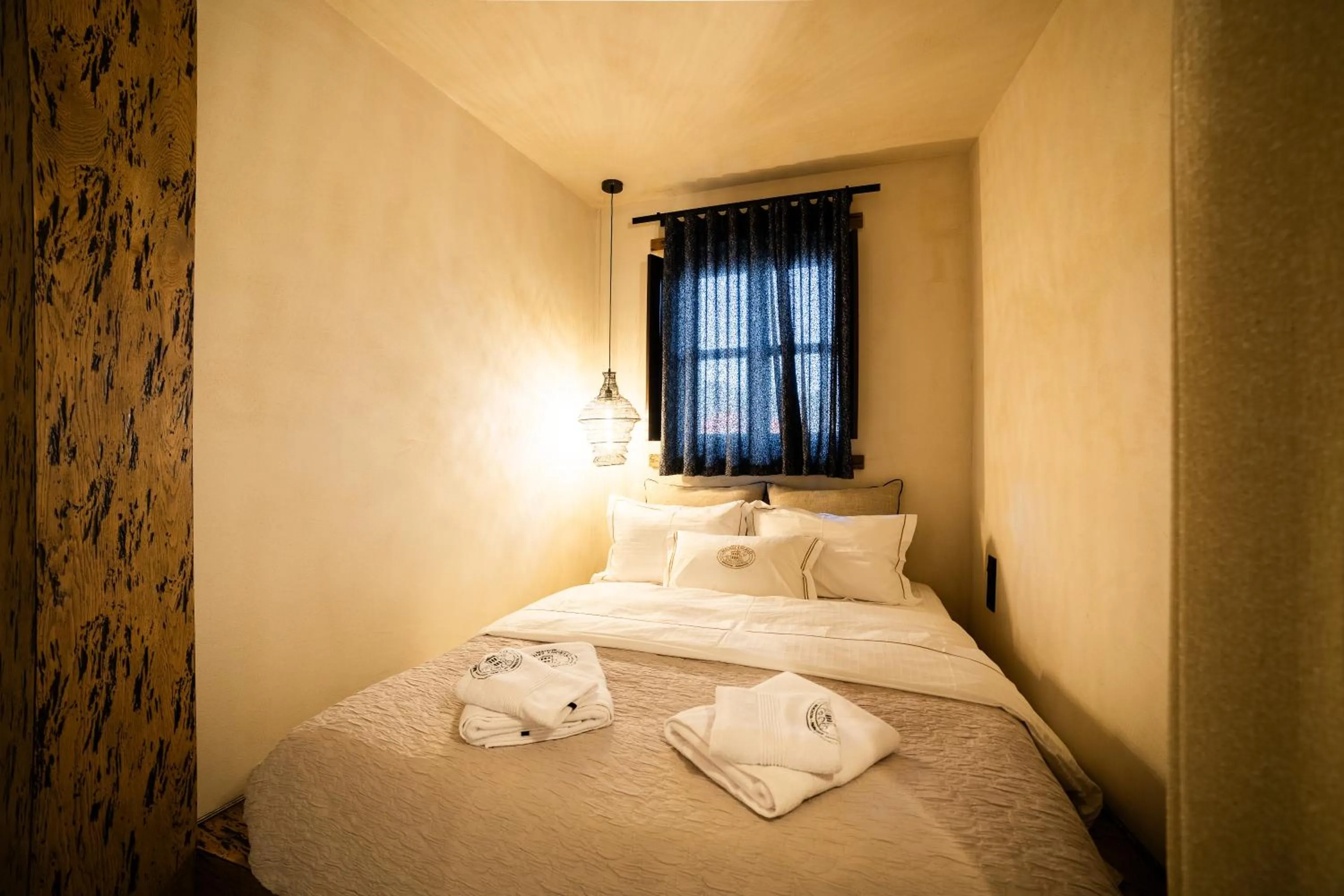 Bed in Maison Michelangelo