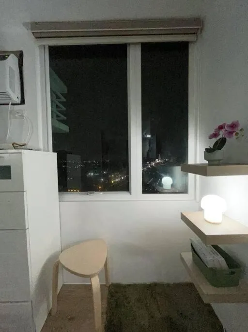 Night in Cozy aesthetic stay near Alabang