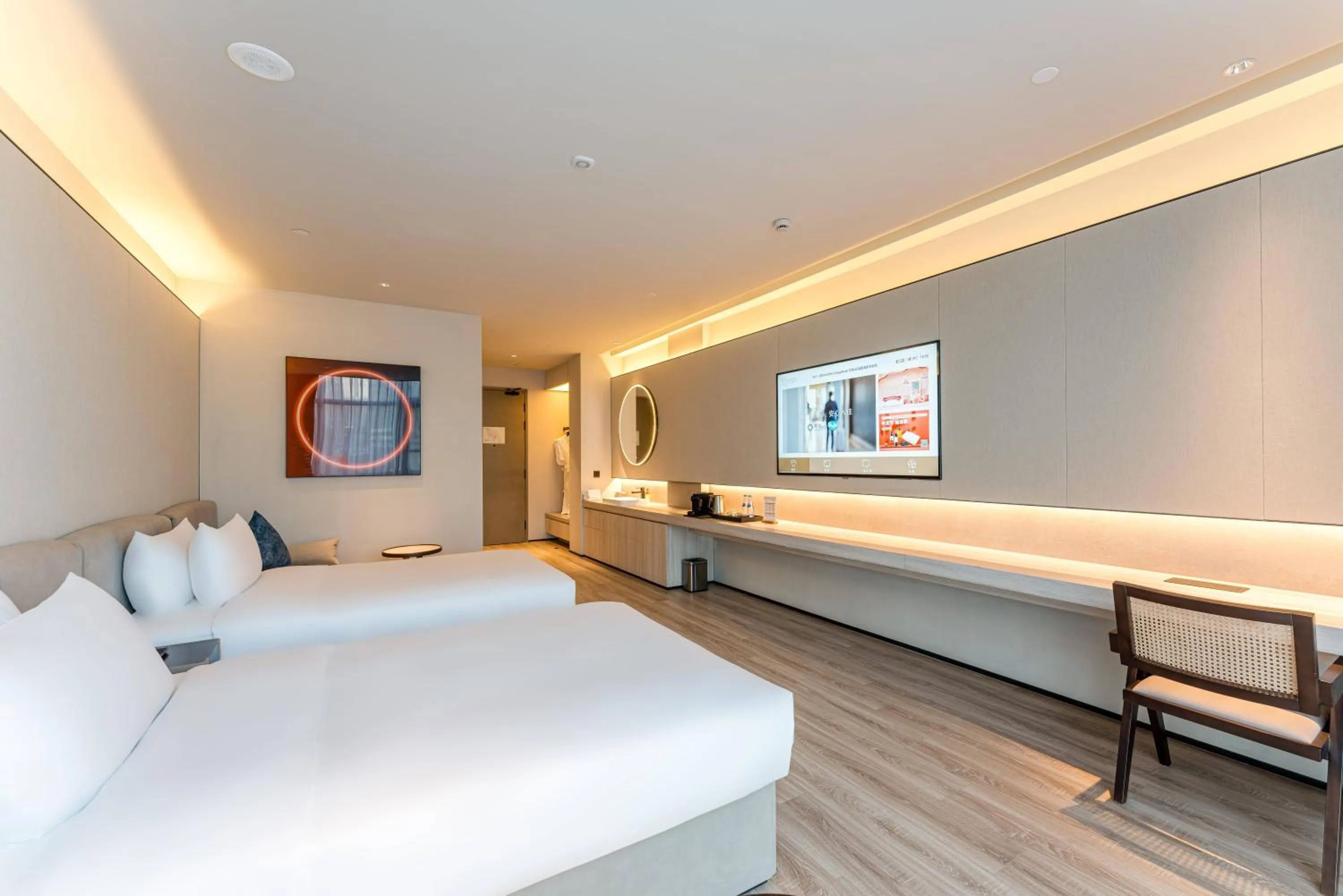 Bed in Crystal Hotel Shanghai North Sichuan Road on the Bund