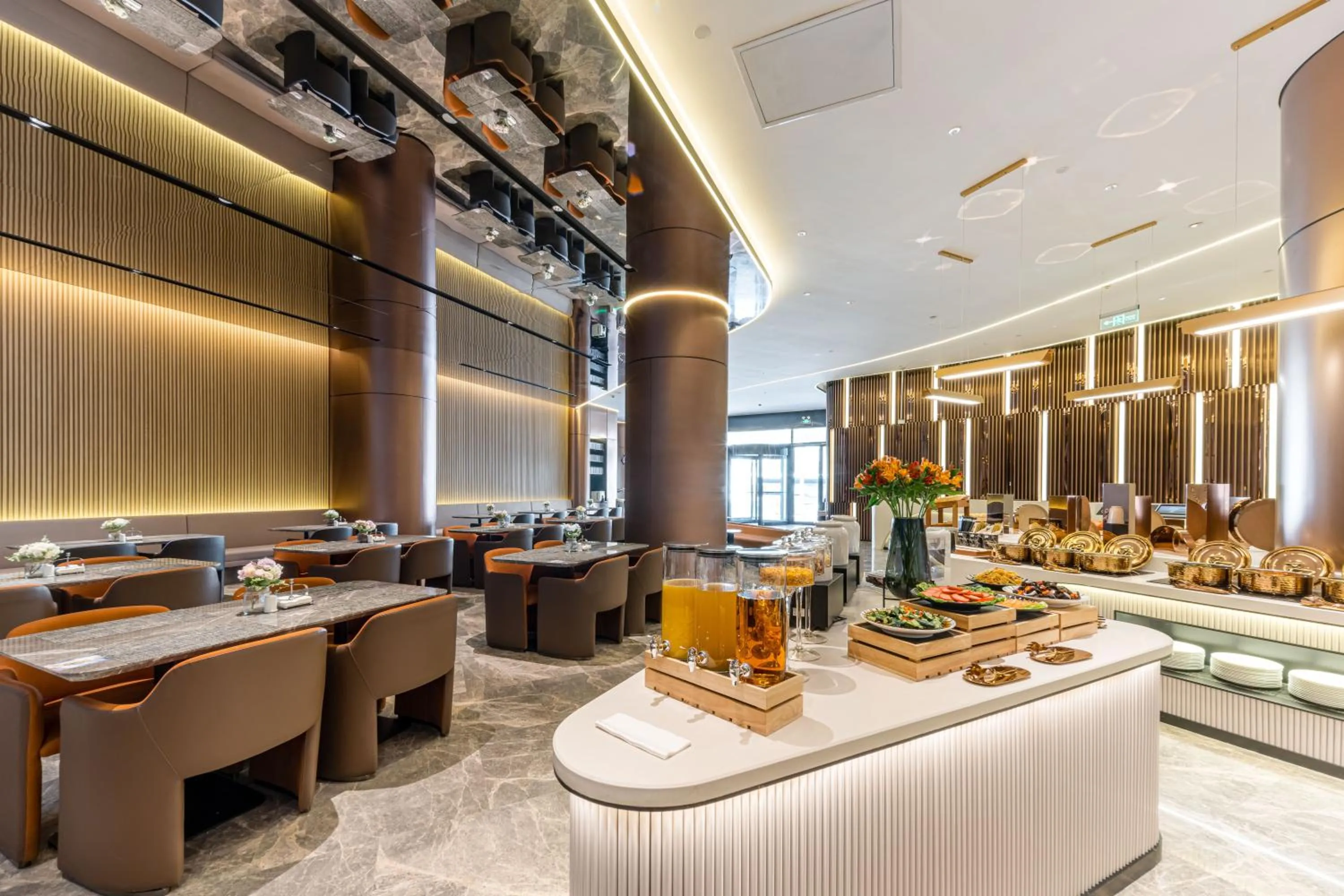 Restaurant/places to eat in Crystal Hotel Shanghai North Sichuan Road on the Bund