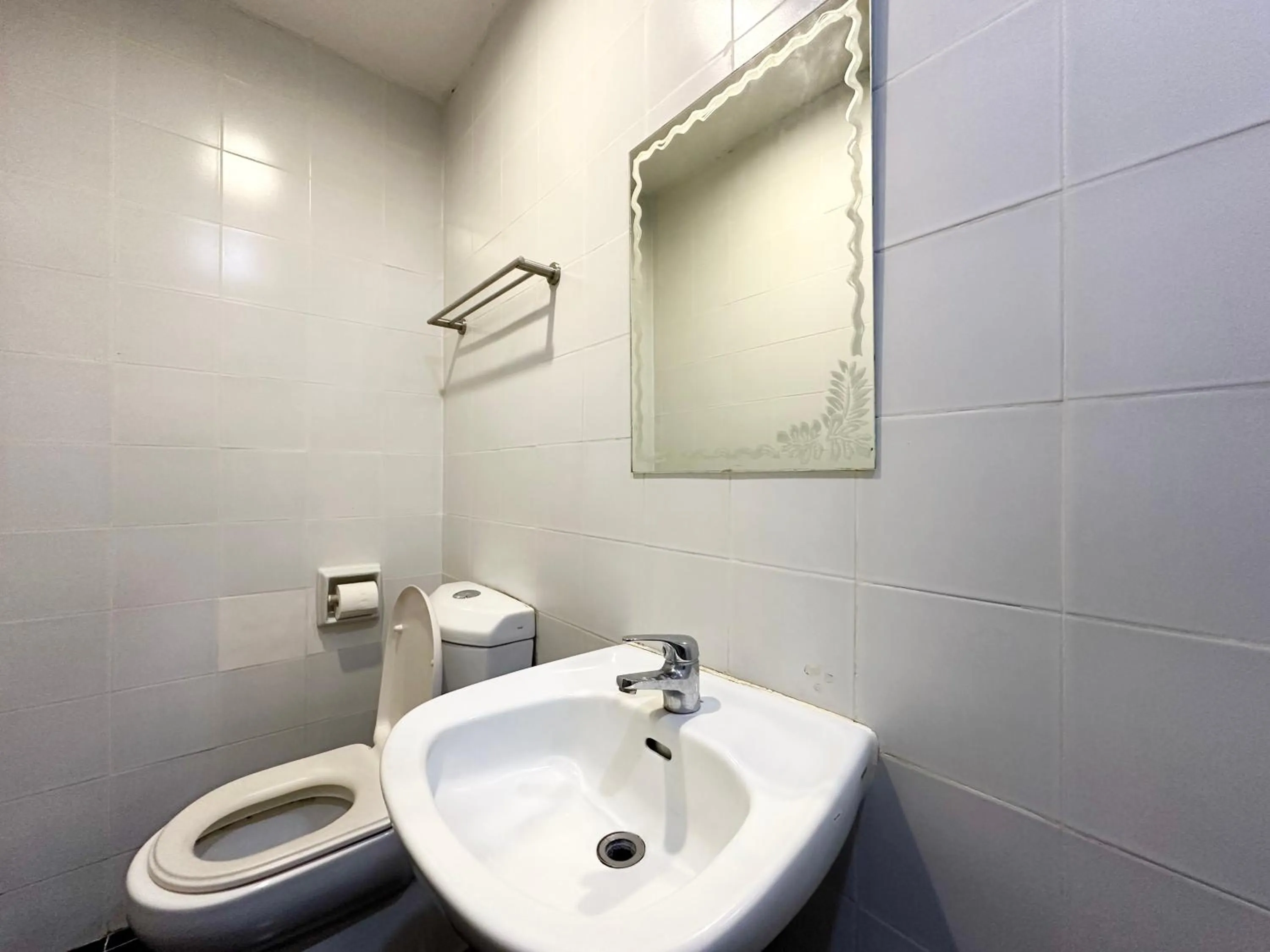 Toilet in Park Hotel