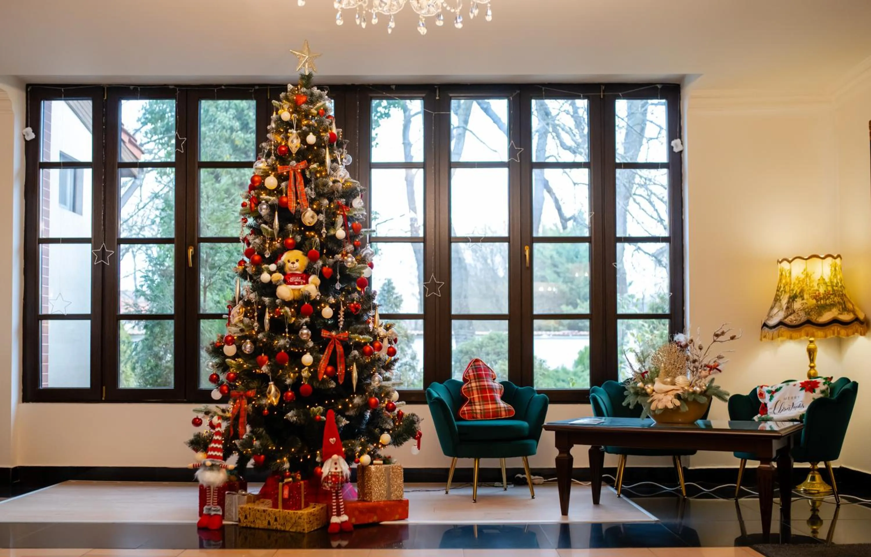 Lobby or reception in Hotel Royal Plaza By TimHotels