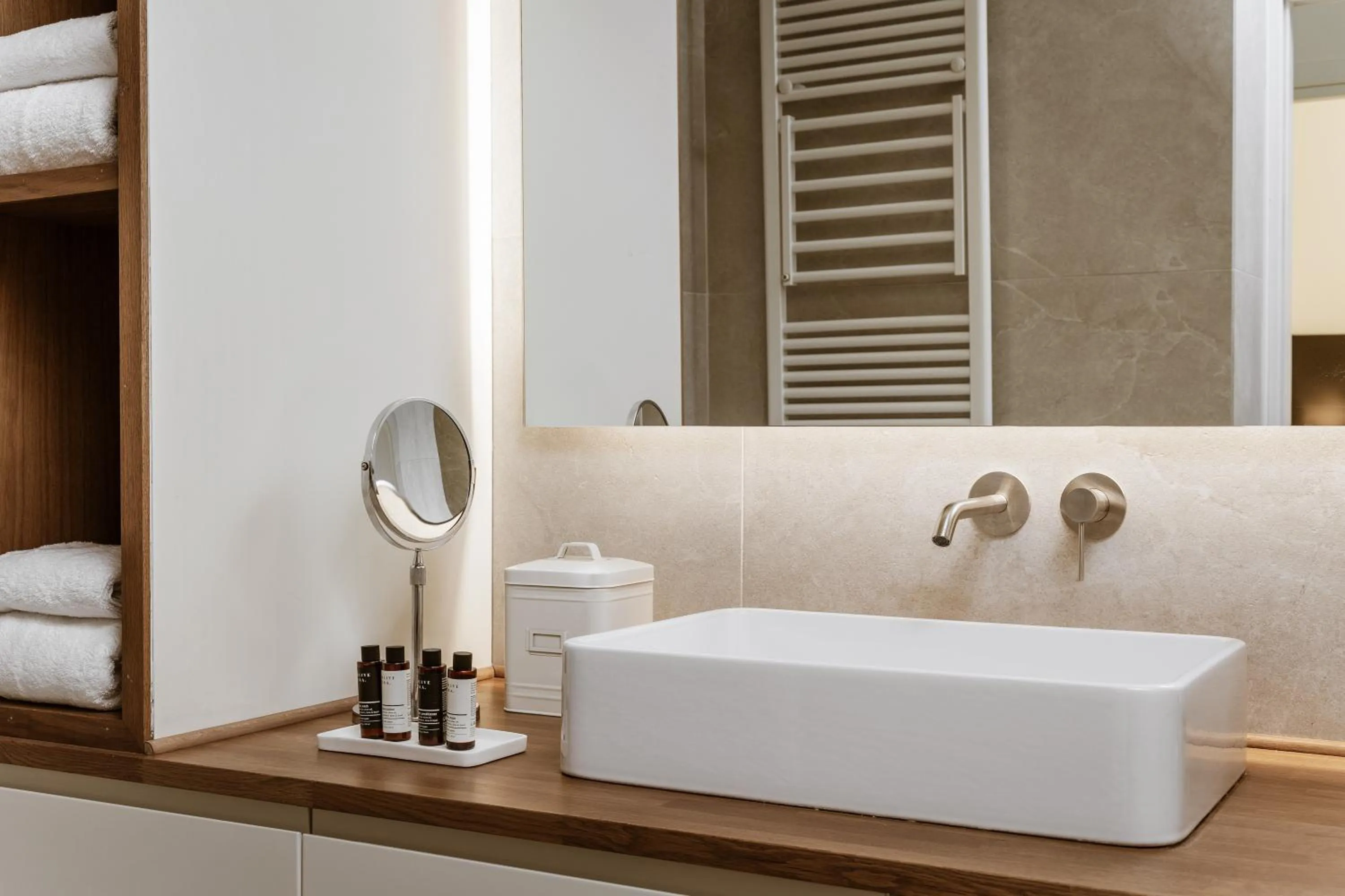 Bathroom in Likno Athens