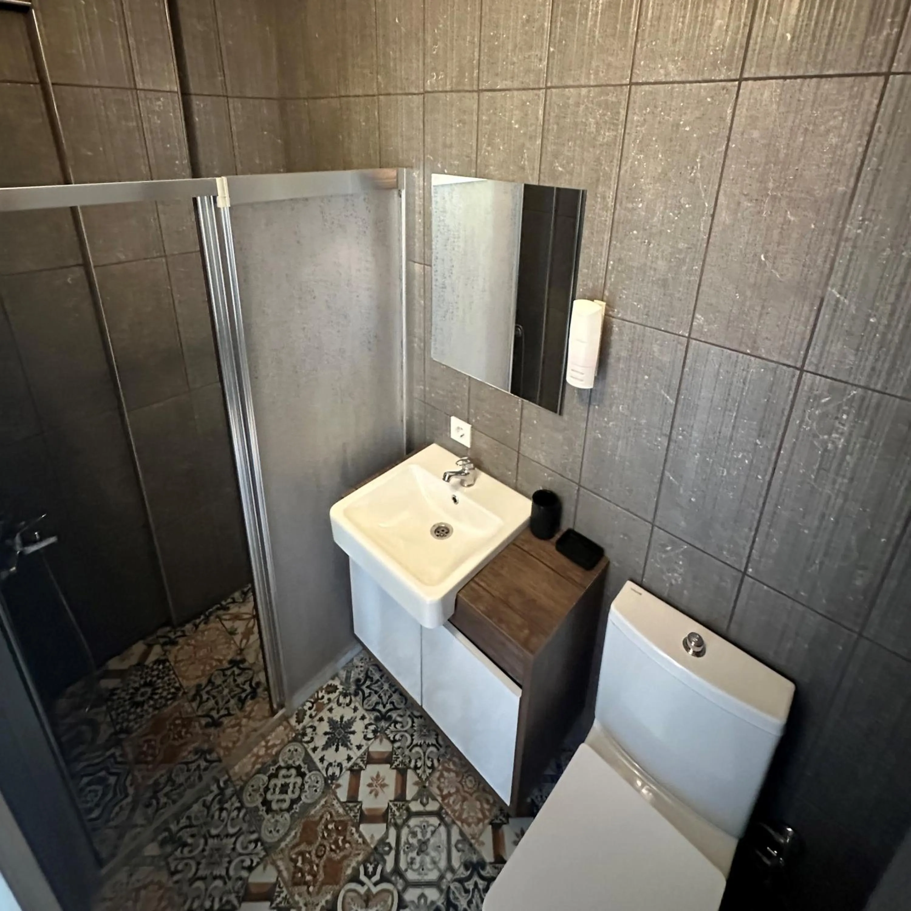 Shower in Kekik Alaçatı Otel