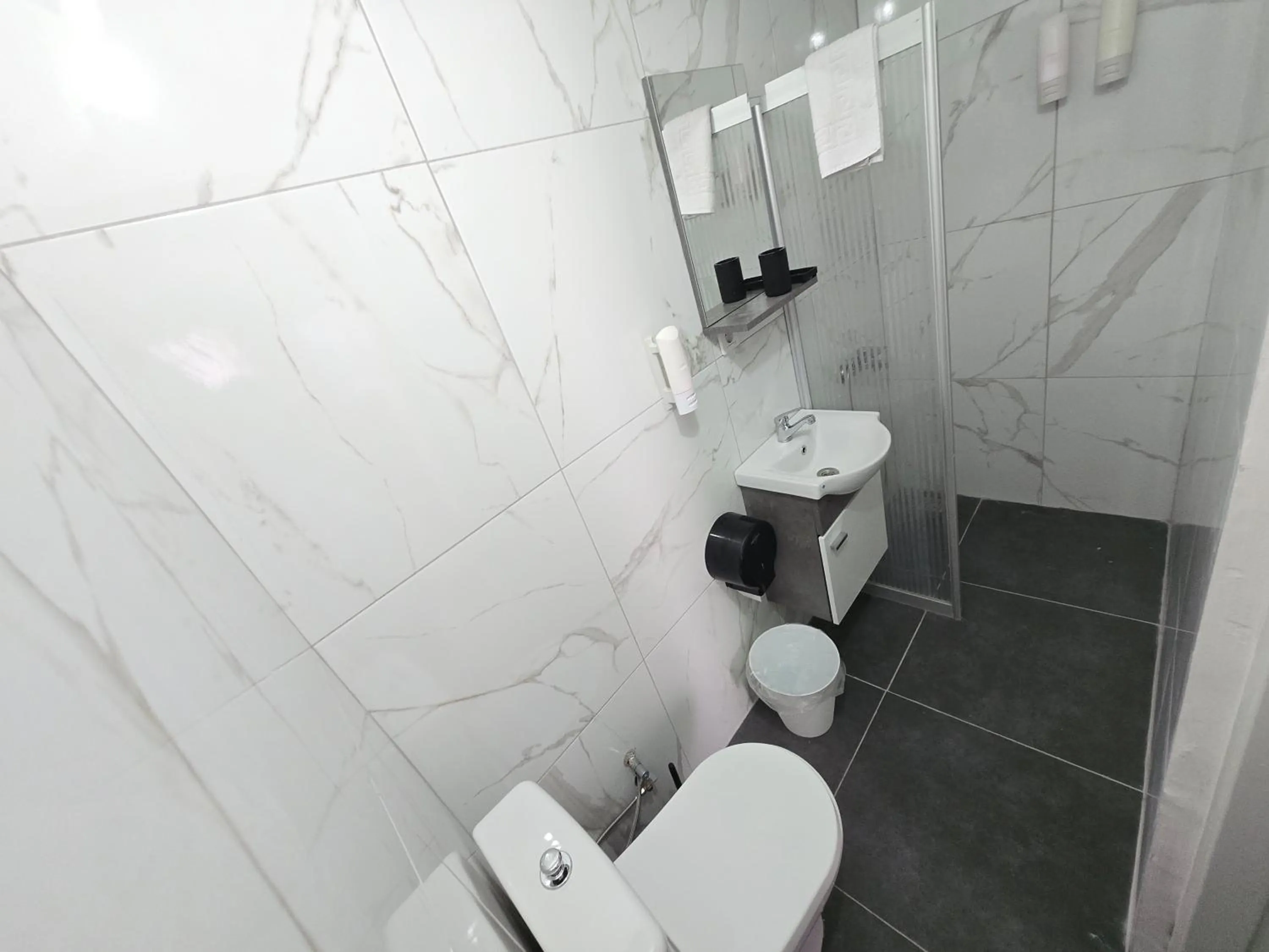 Shower in Kekik Alaçatı Otel