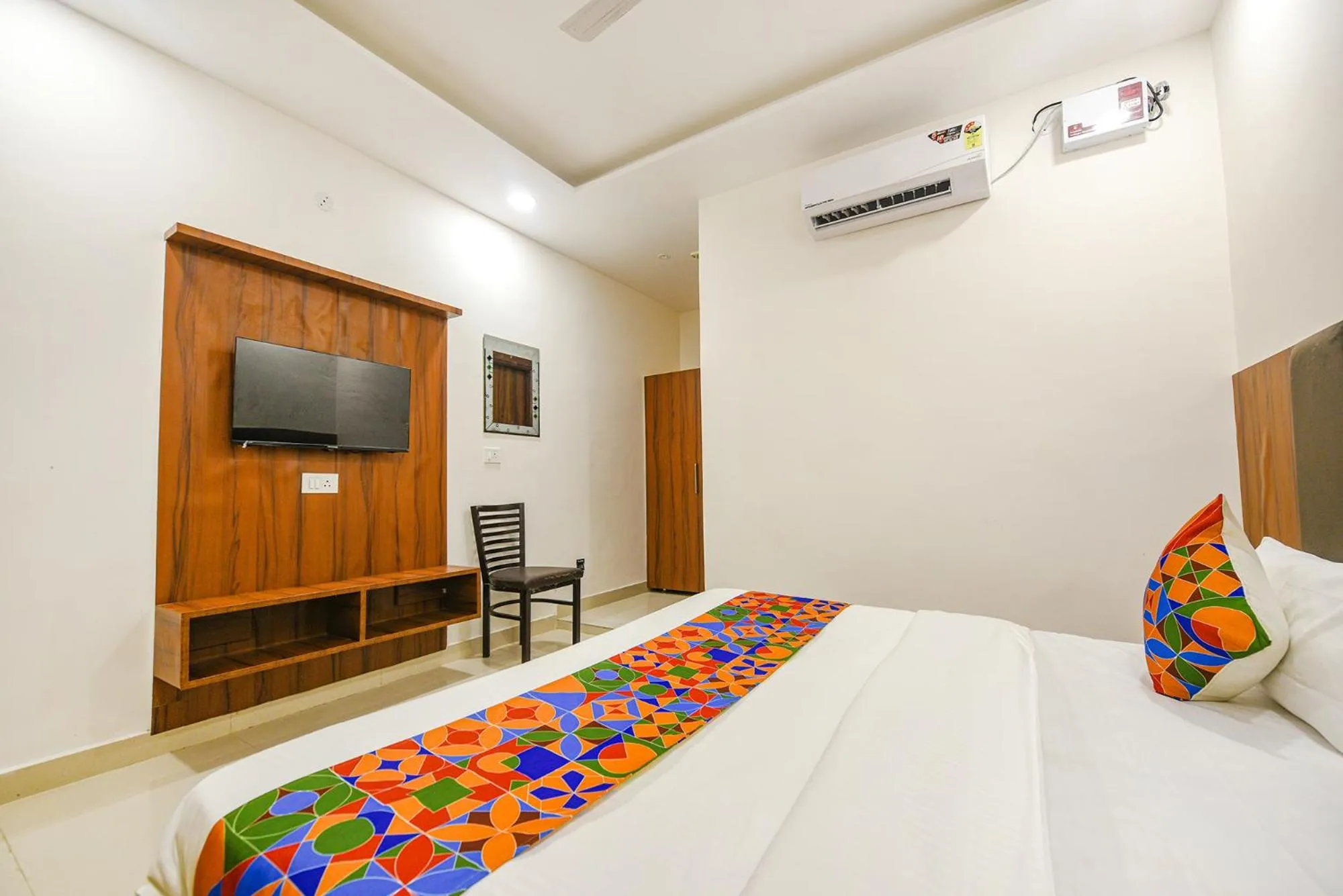 Bed in FabHotel Solace Inn