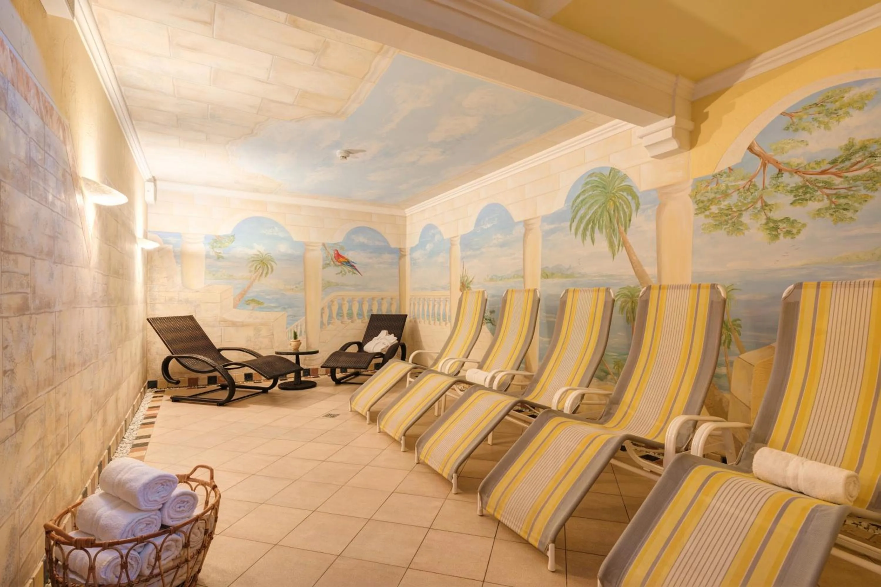 Spa and wellness centre/facilities in Hotel Enzian Paznaun