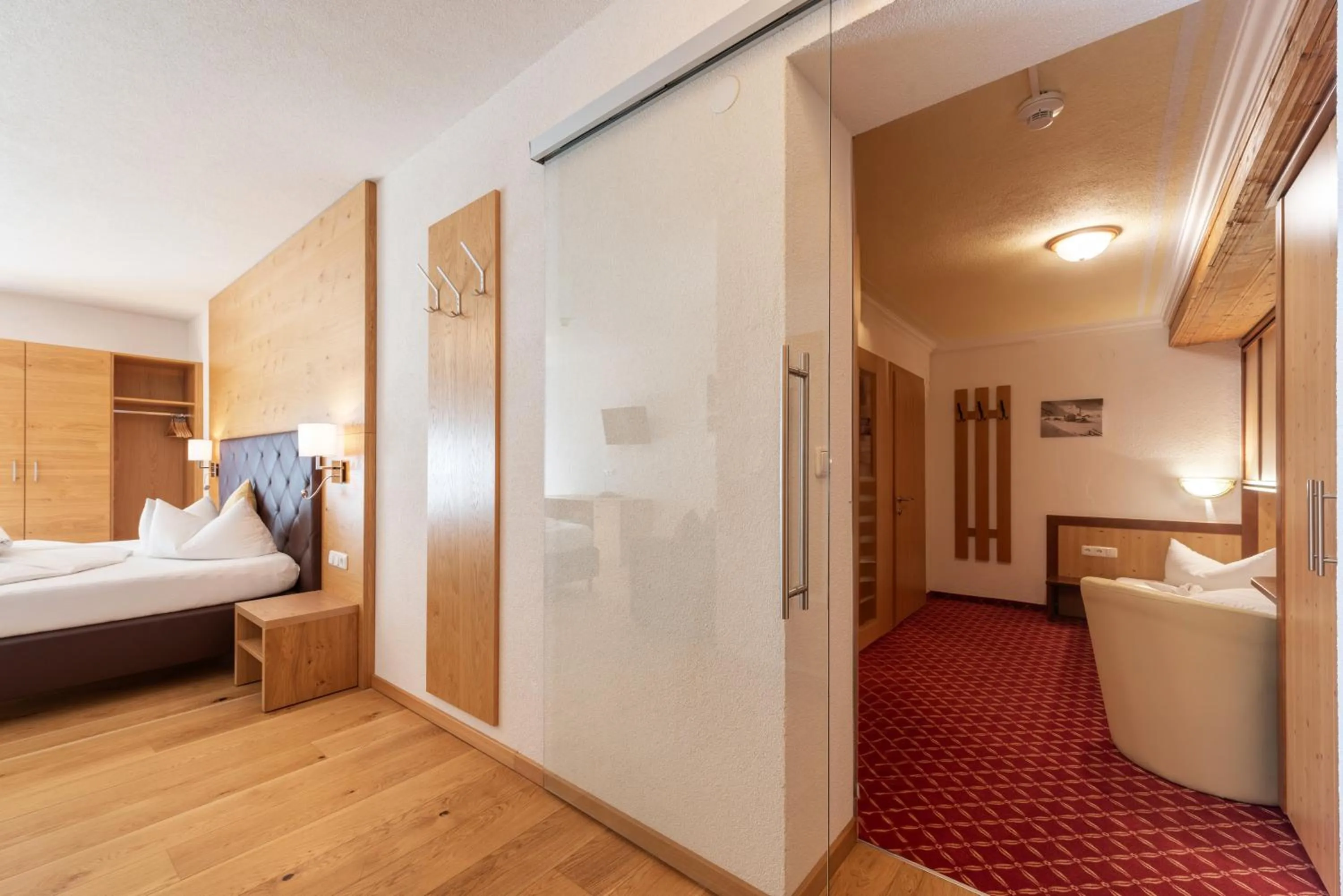 Photo of the whole room, Bed in Hotel Enzian Paznaun