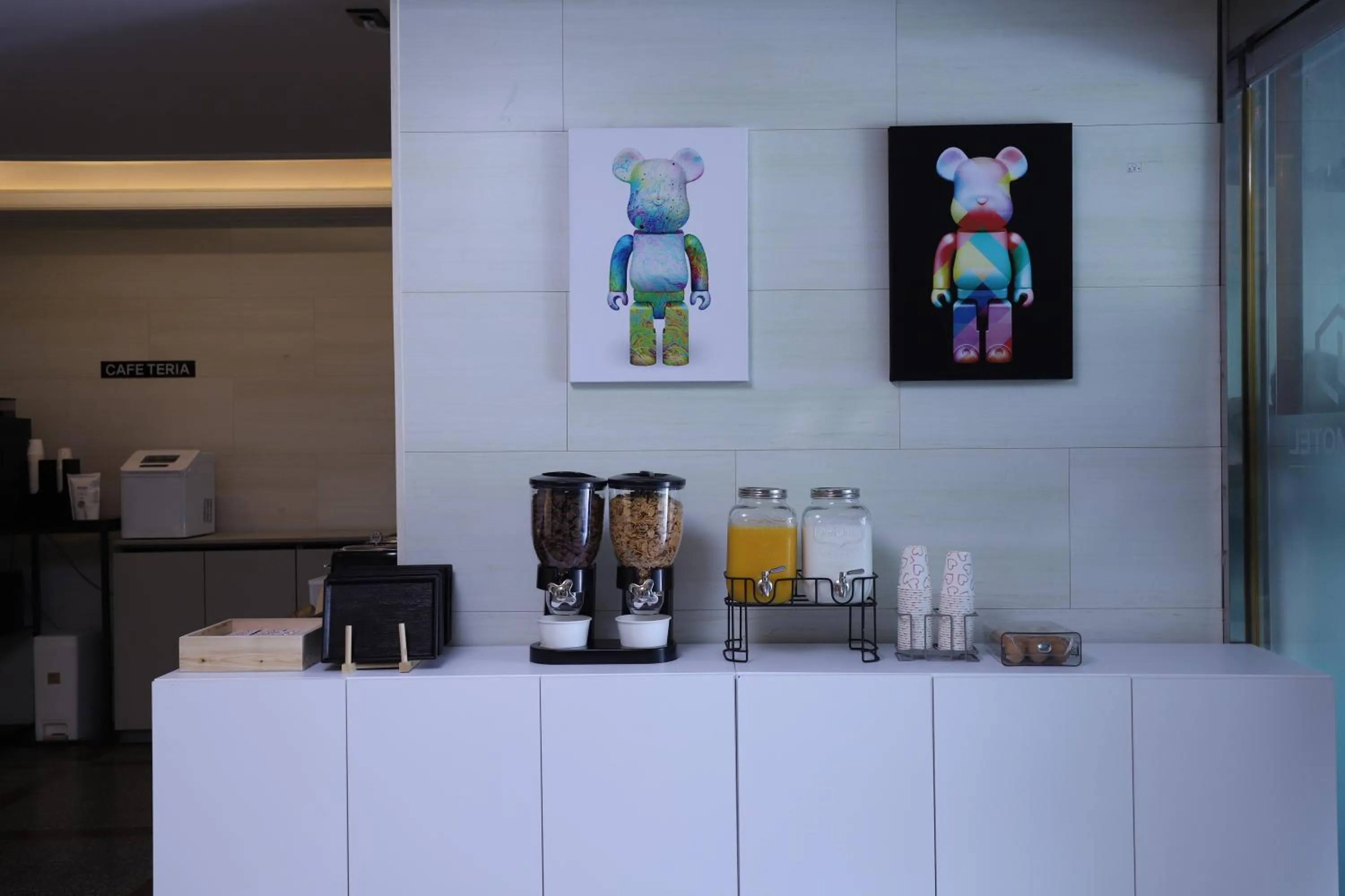 Breakfast in Vovo Hotel