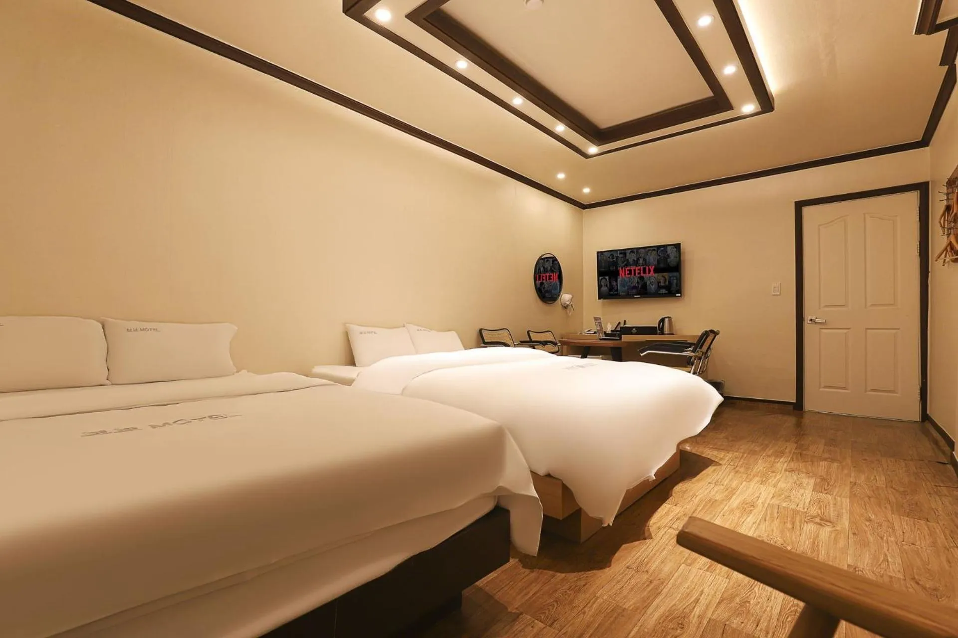 Bedroom, Bed in Vovo Hotel