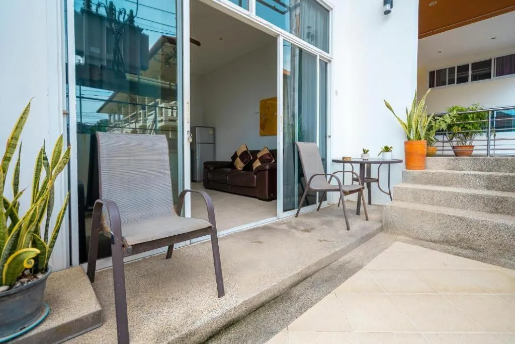 Patio in Hillside Seaview Residence