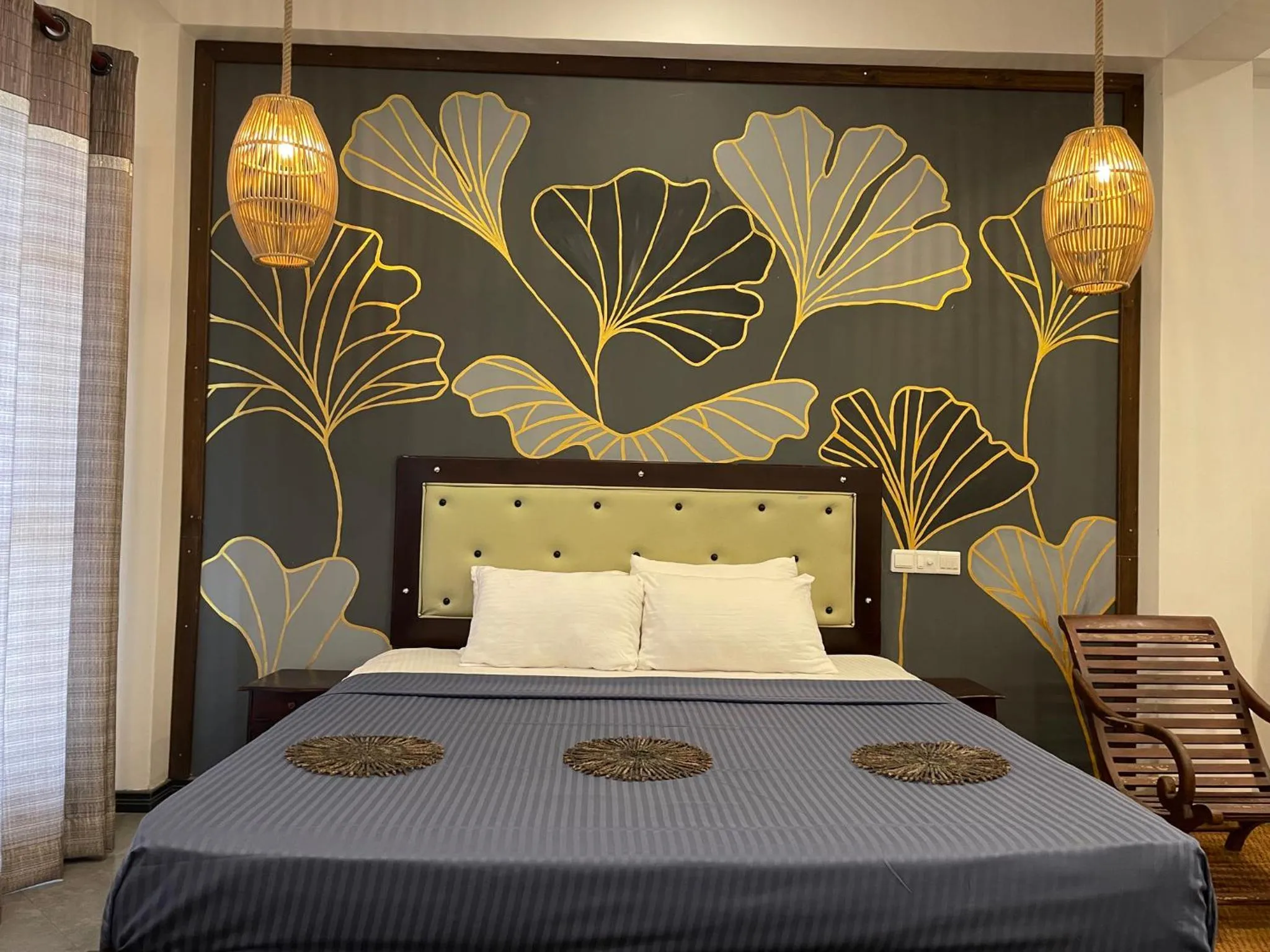 Bedroom, Bed in Crystal Oceanic