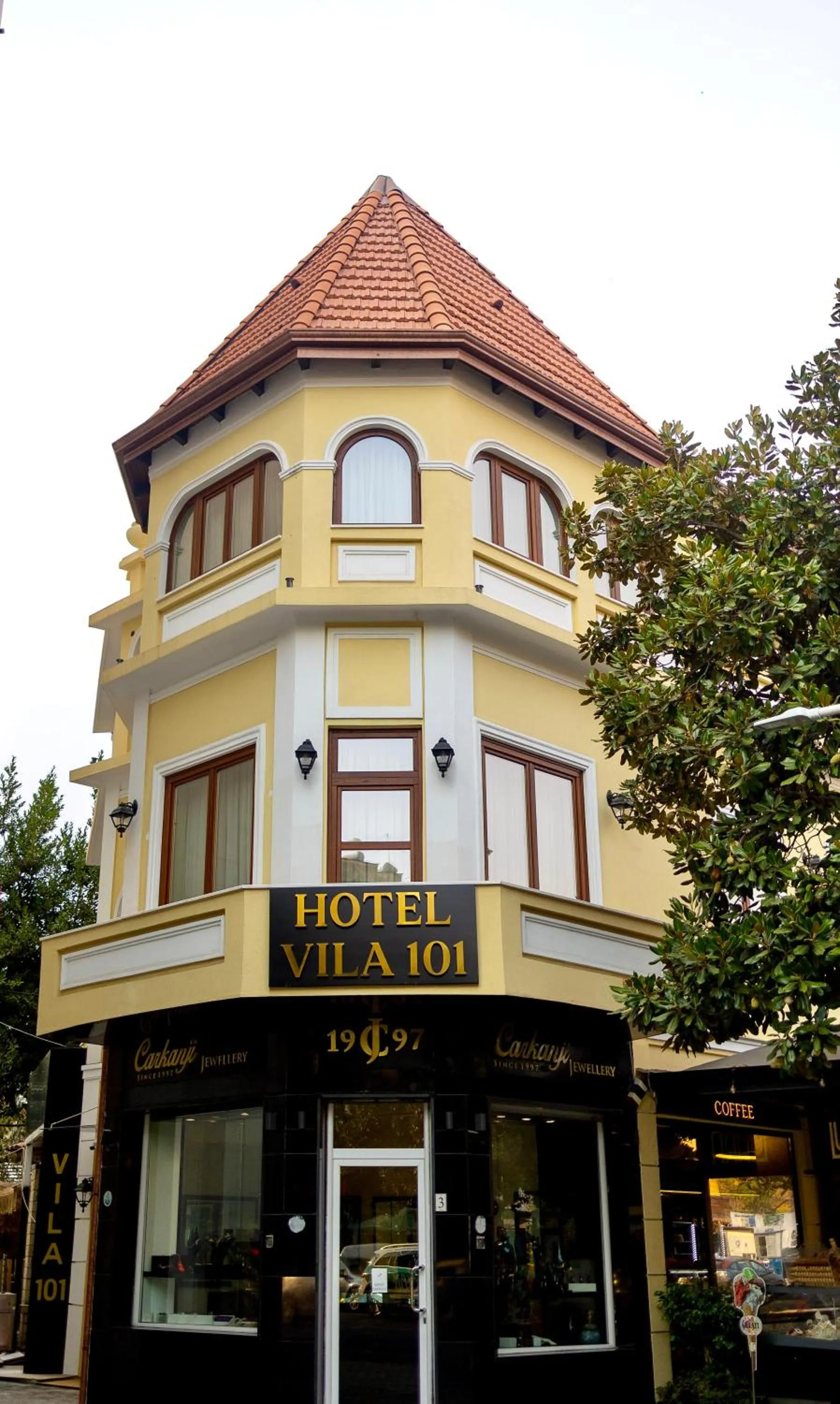 Hotel Vila 101-New Bazaar