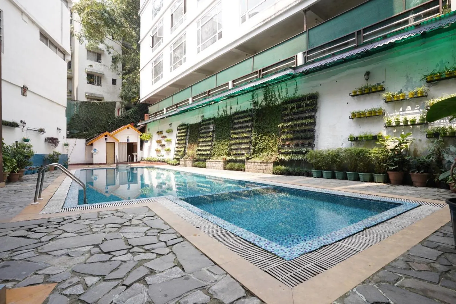 Swimming pool in Terrace Valley Hotel