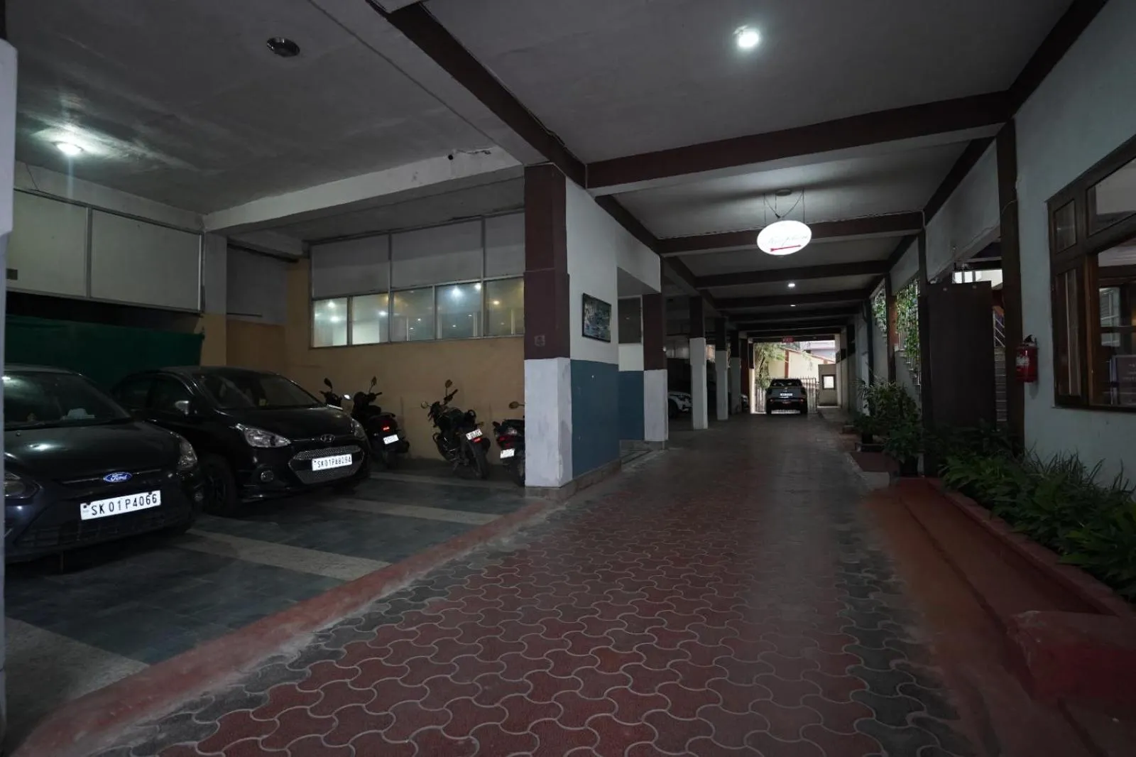 Parking in Terrace Valley Hotel