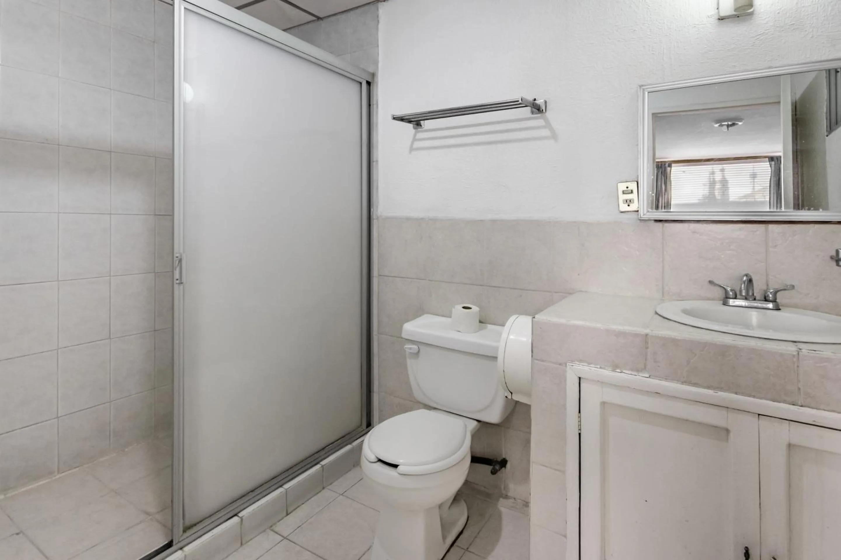 Bathroom in OYO Hotel Halley