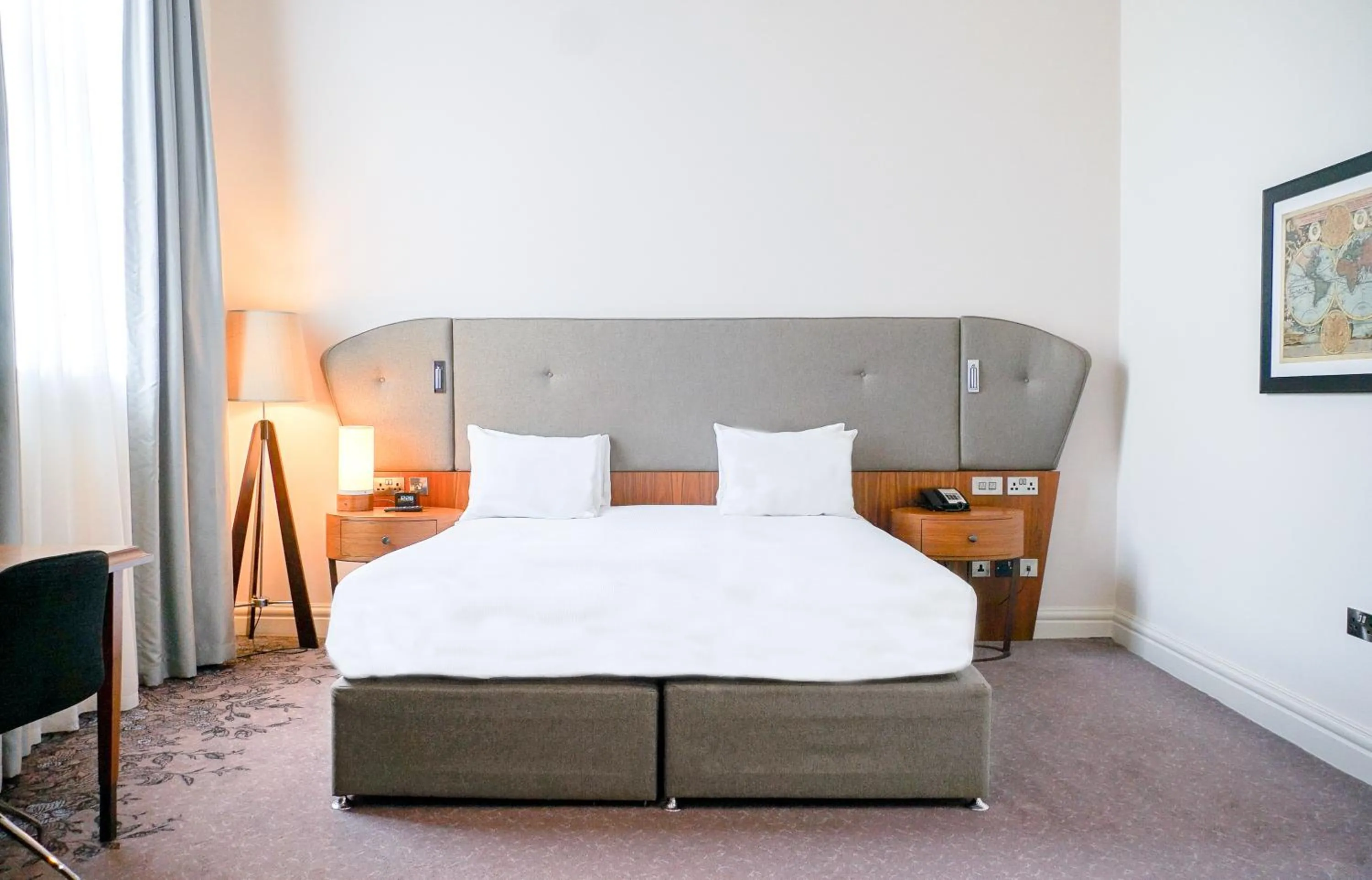 Bed in DoubleTree by Hilton Hotel & Spa Liverpool
